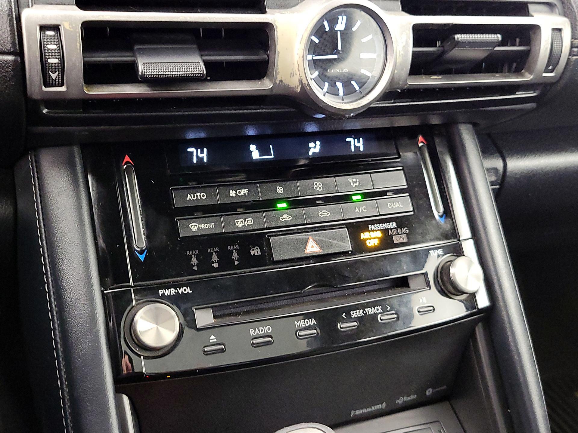 Thumbnail: 2022 Lexus IS - 17