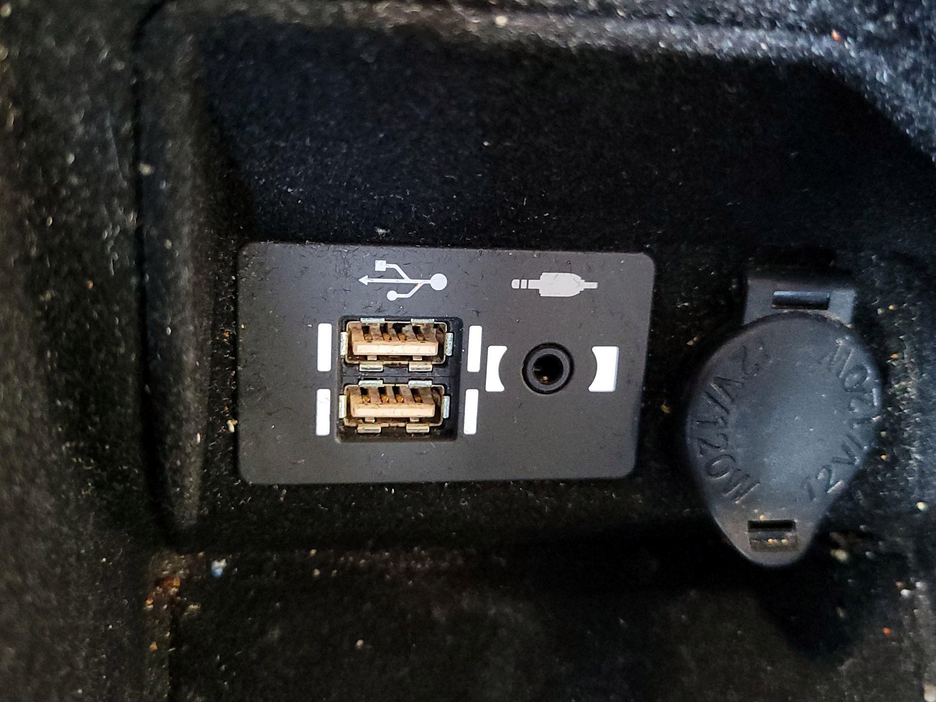 Thumbnail: 2022 Lexus IS - 19