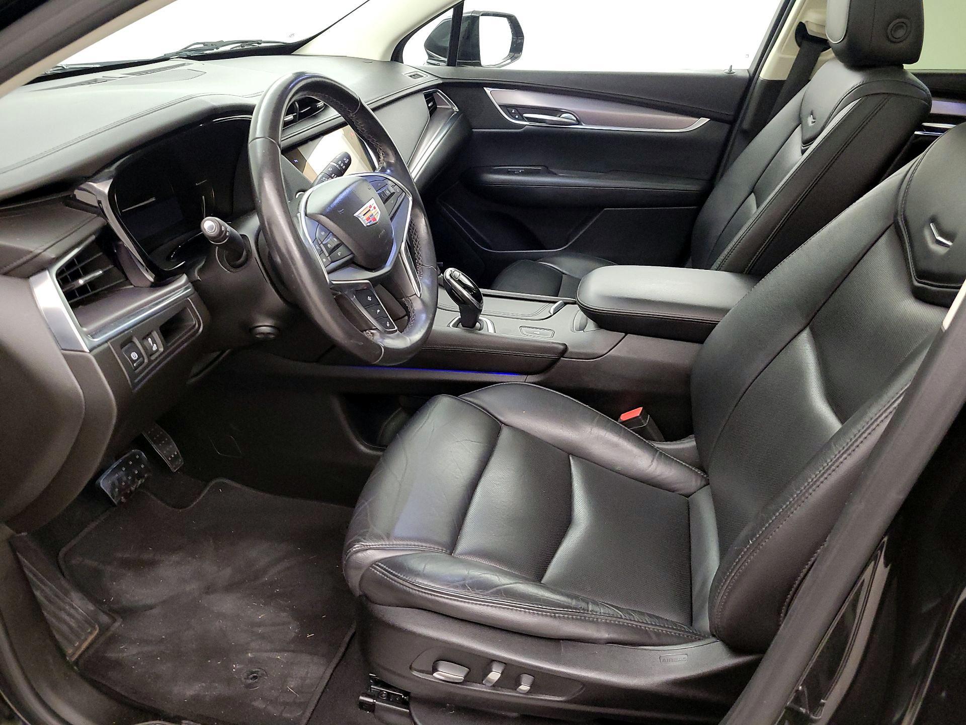 Thumbnail: 2018 Cadillac XT5 - 11