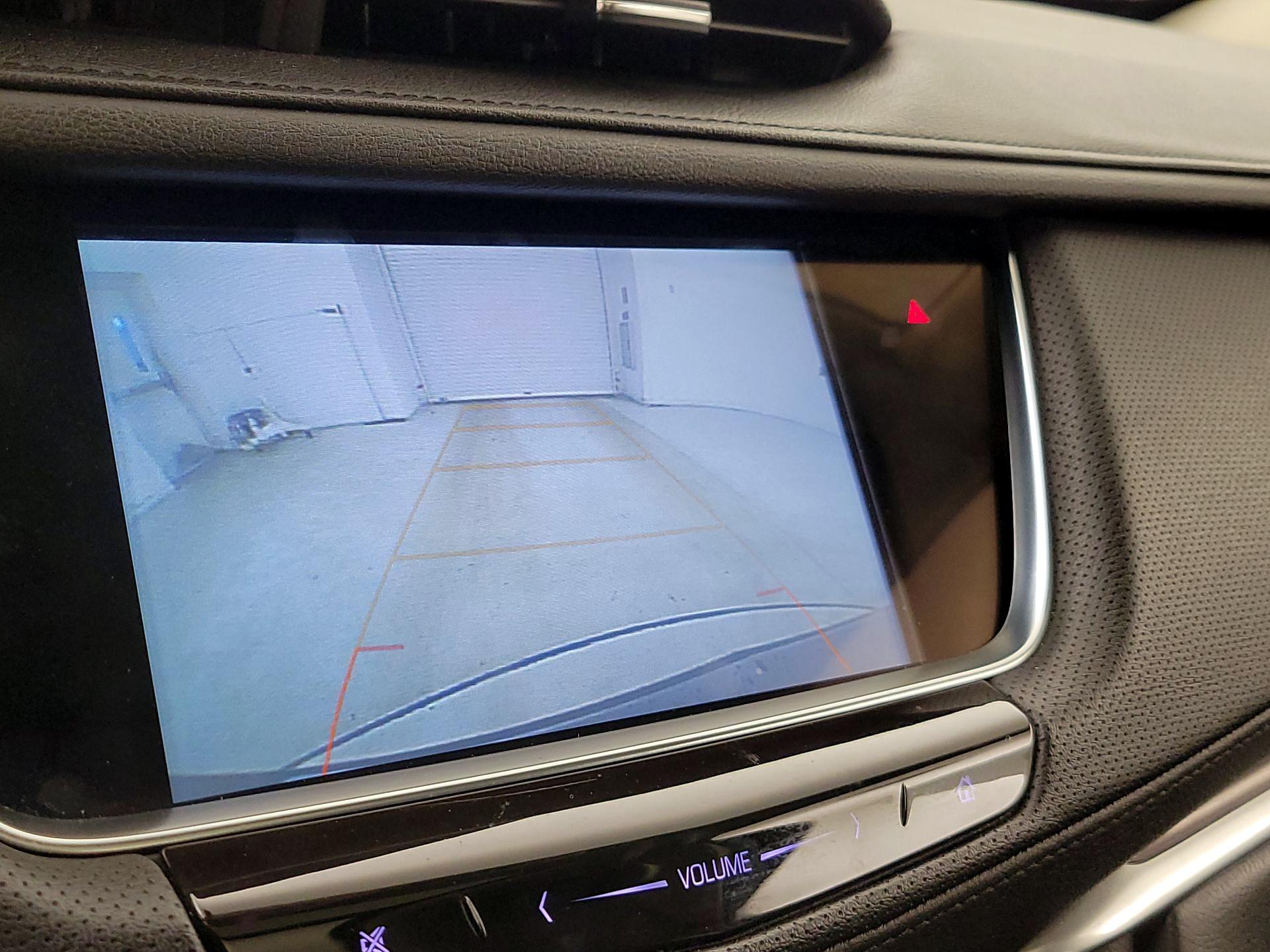 Thumbnail: 2018 Cadillac XT5 - 15