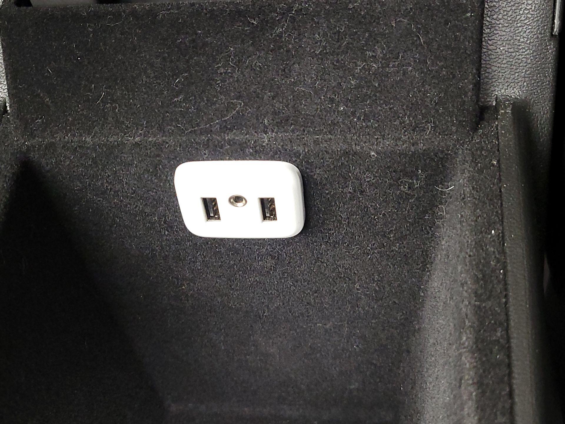 Thumbnail: 2018 Cadillac XT5 - 19