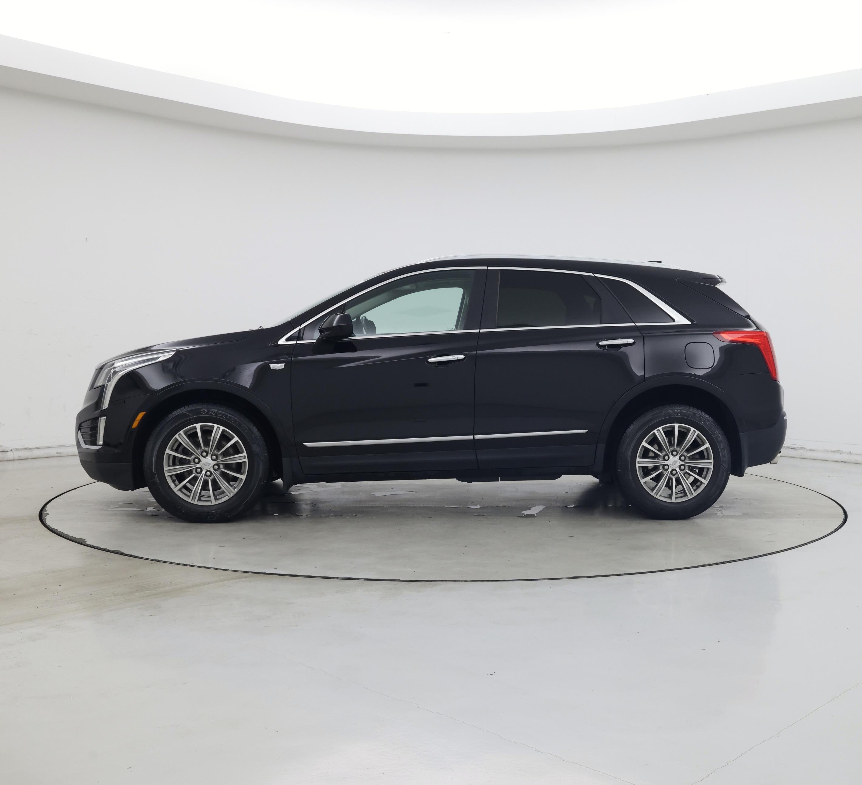 Thumbnail: 2018 Cadillac XT5 - 3