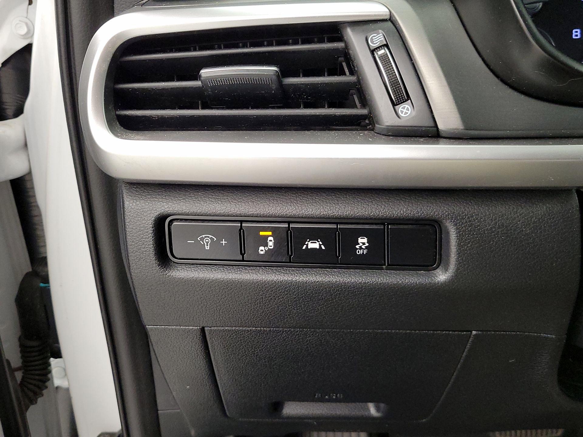 Thumbnail: 2020 Kia Telluride - 13