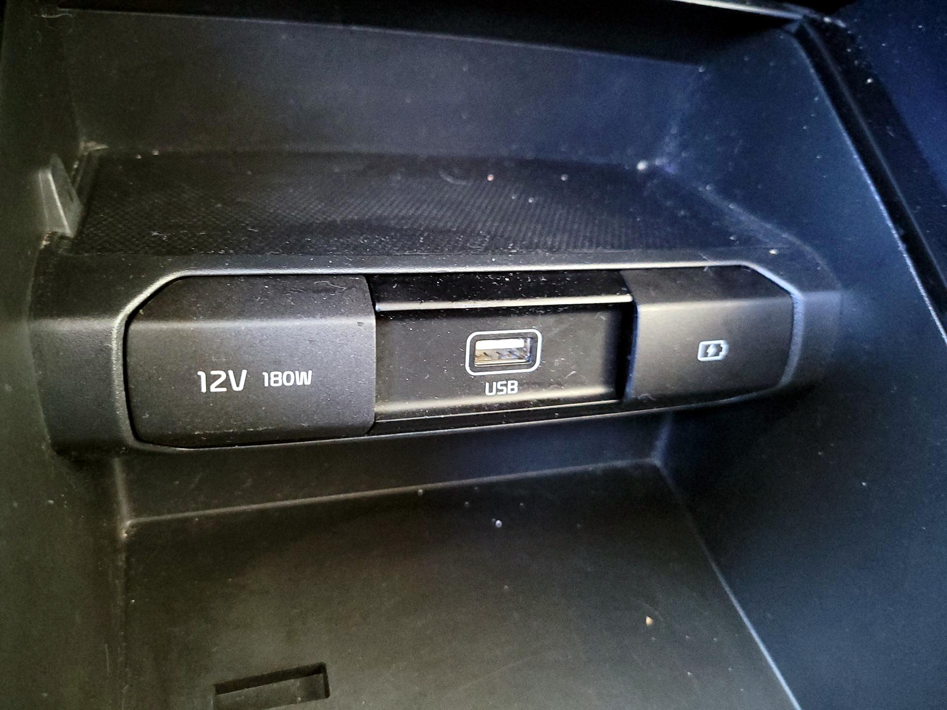 Thumbnail: 2020 Kia Telluride - 18