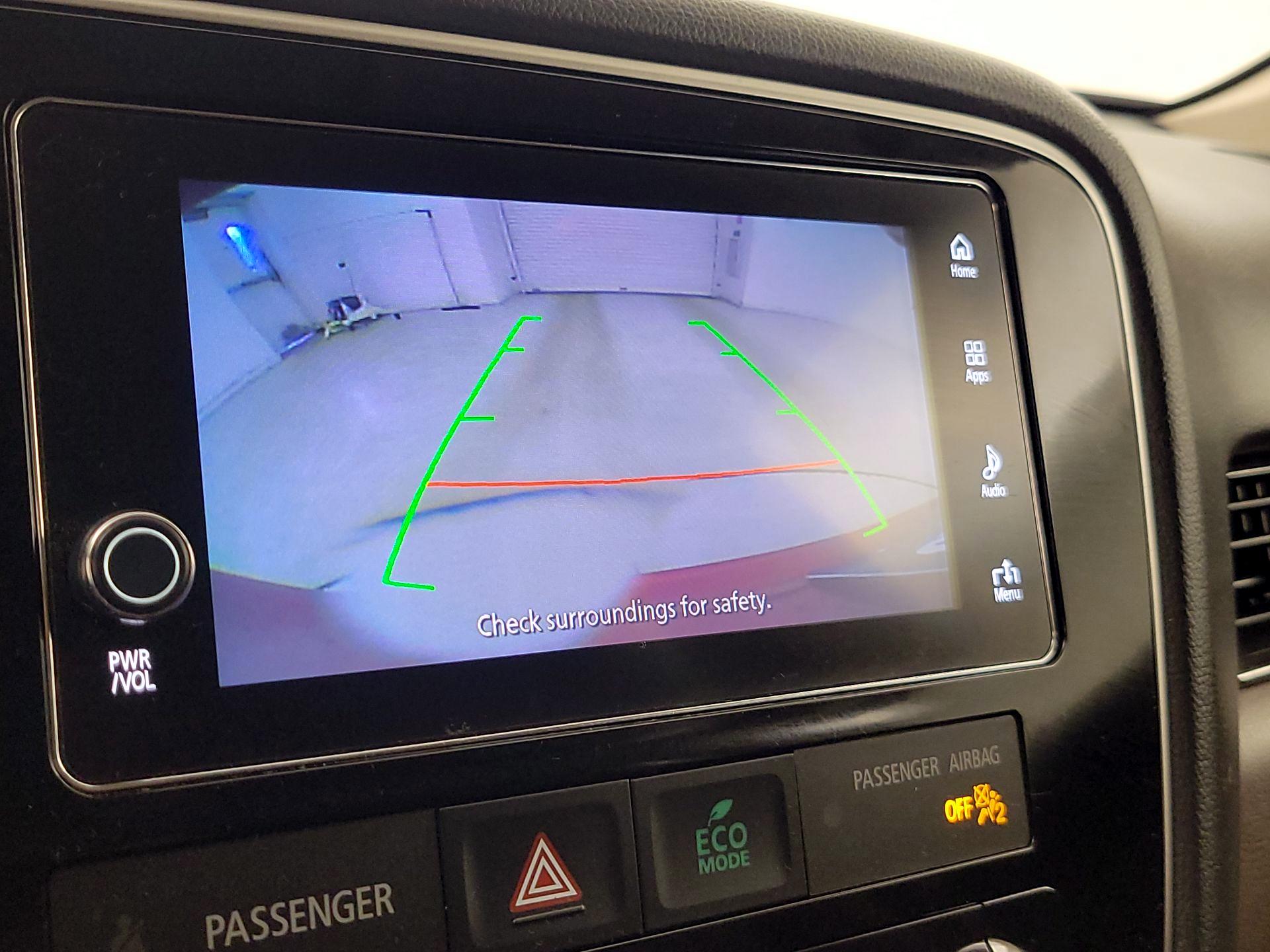 Thumbnail: 2018 Mitsubishi Outlander - 14