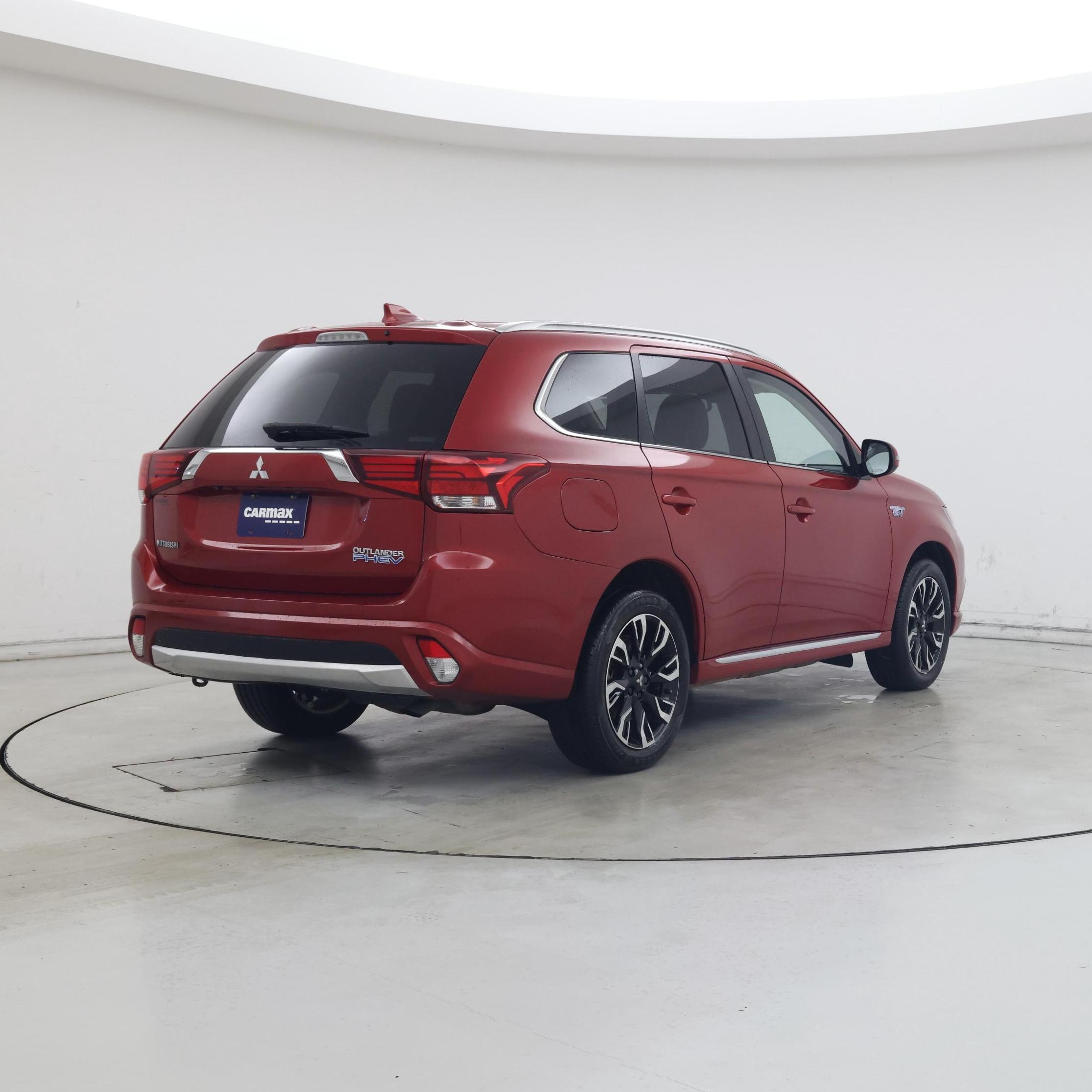 Thumbnail: 2018 Mitsubishi Outlander - 8