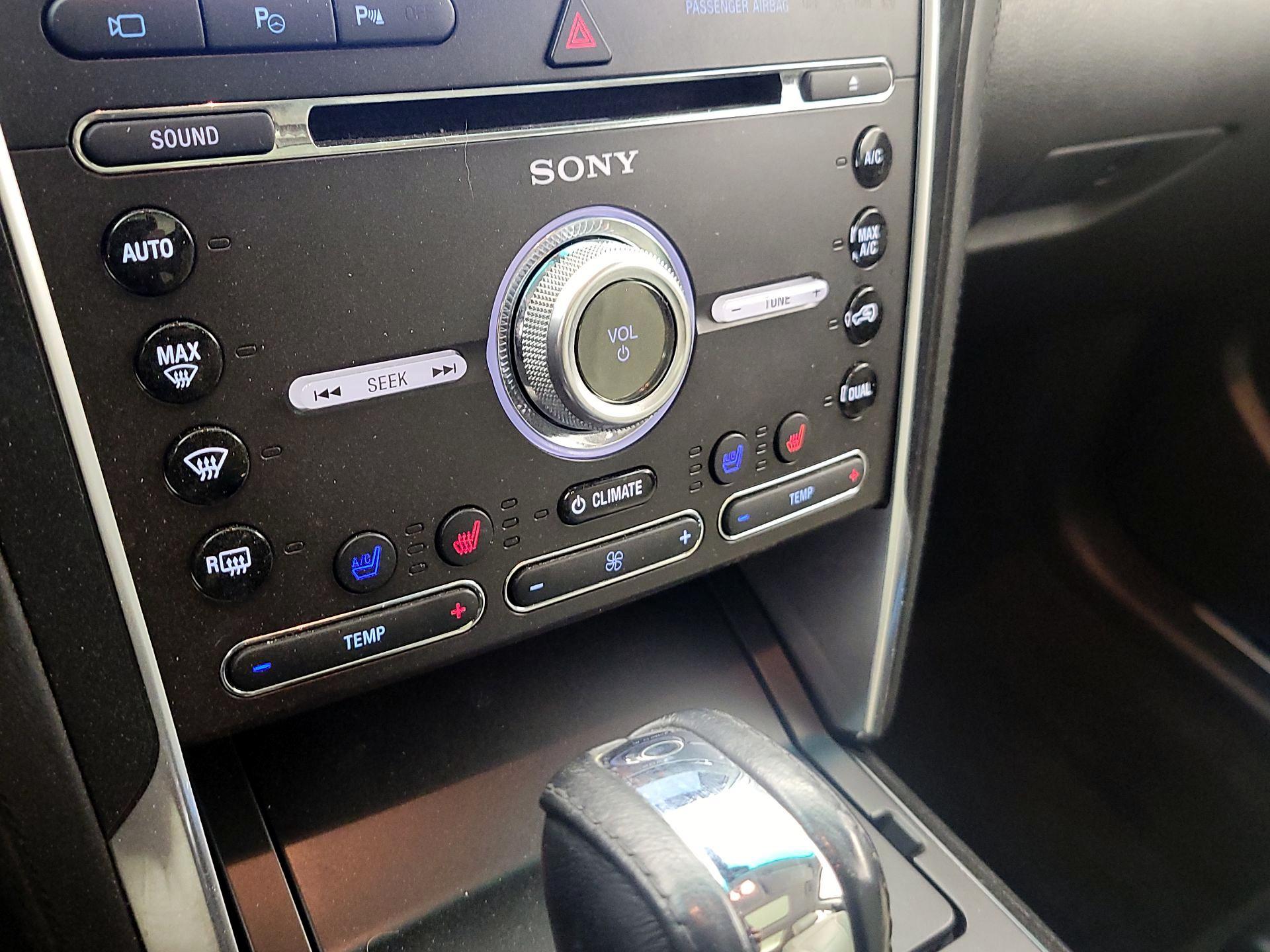 Thumbnail: 2016 Ford Explorer - 17