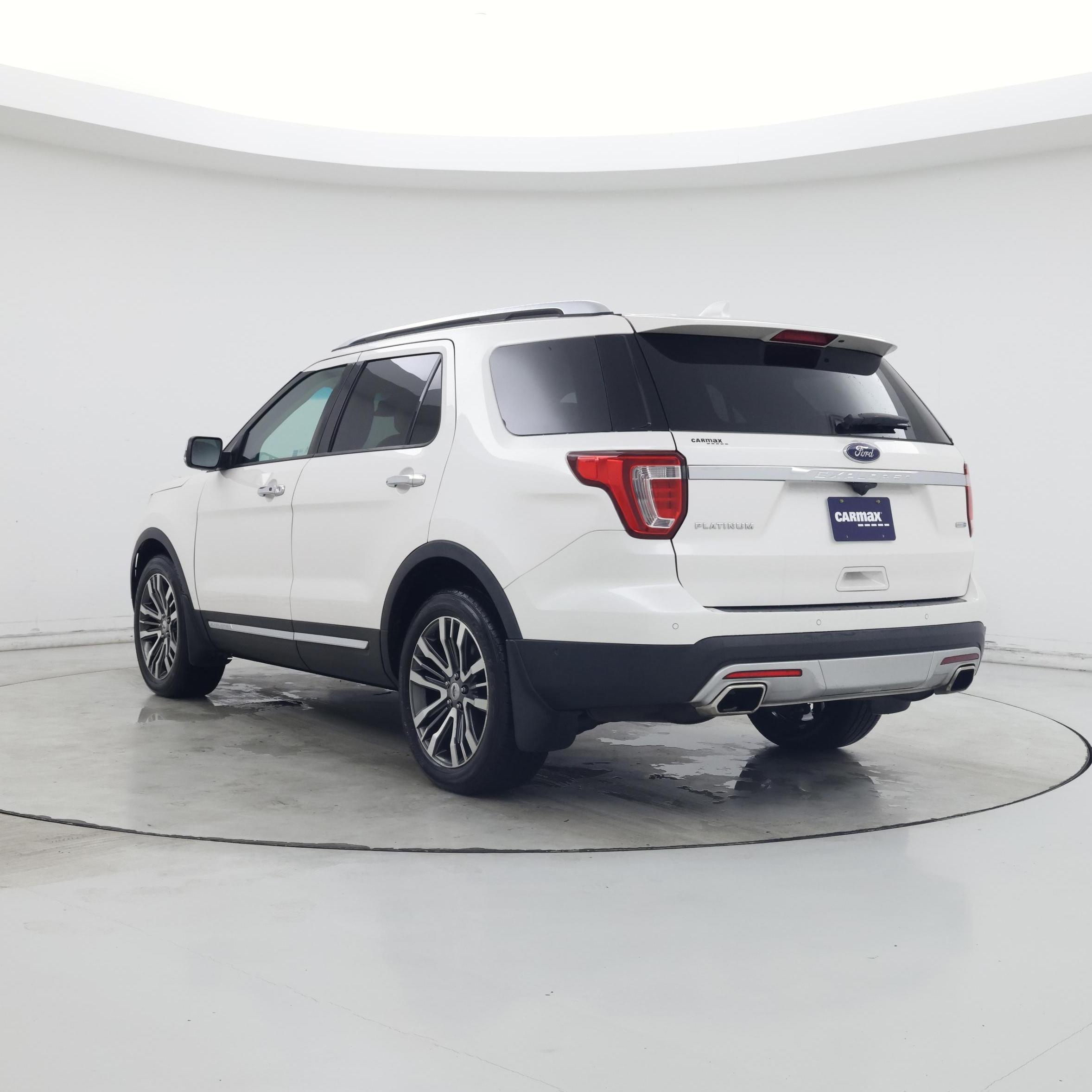 Thumbnail: 2016 Ford Explorer - 2