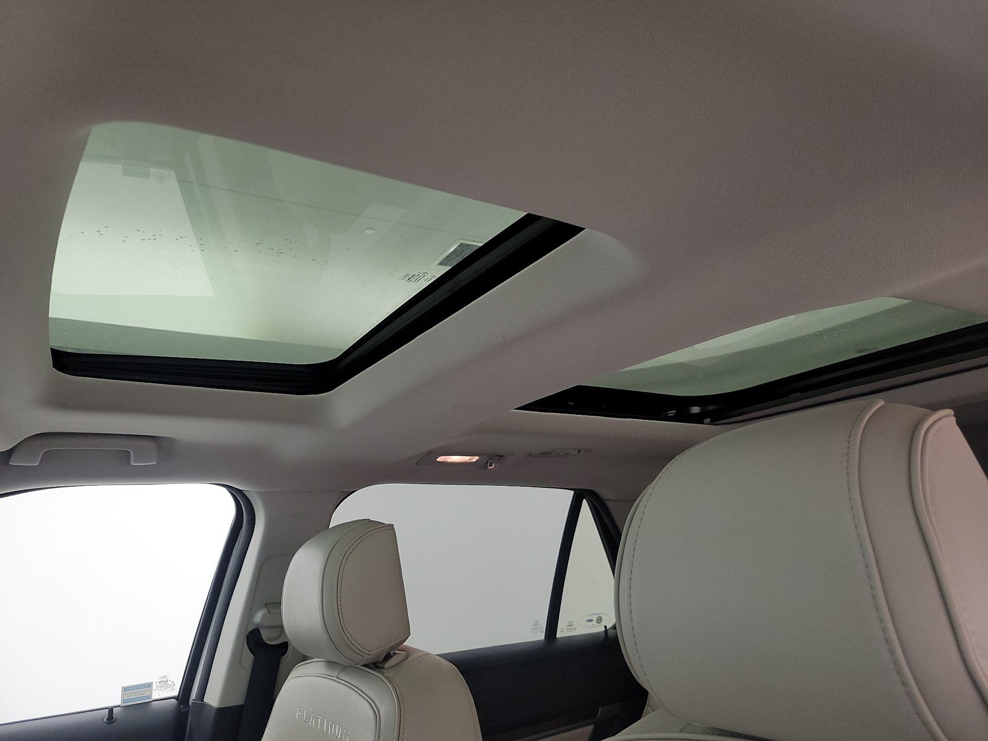 Thumbnail: 2016 Ford Explorer - 20