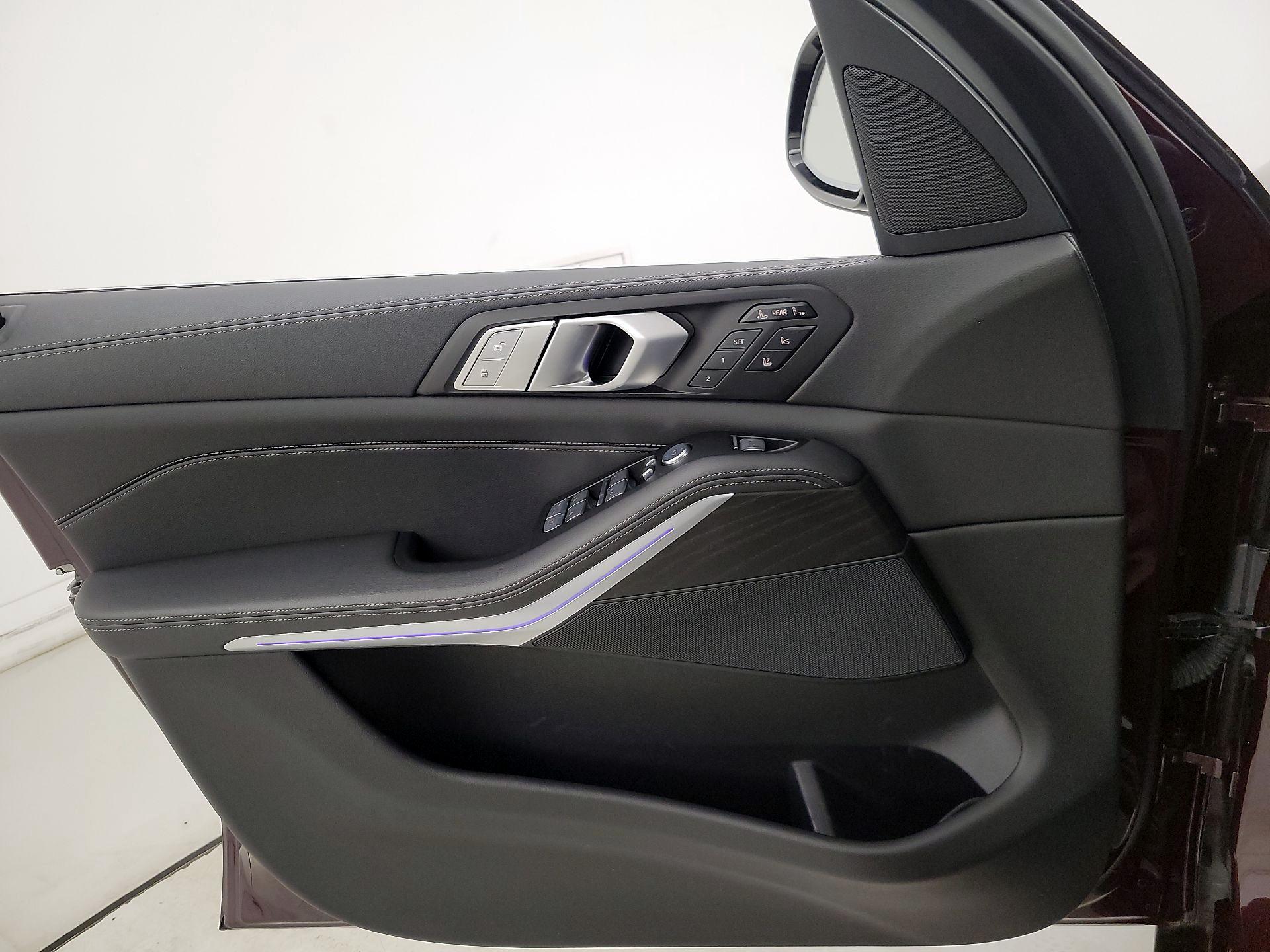 Thumbnail: 2022 BMW X7 - 12