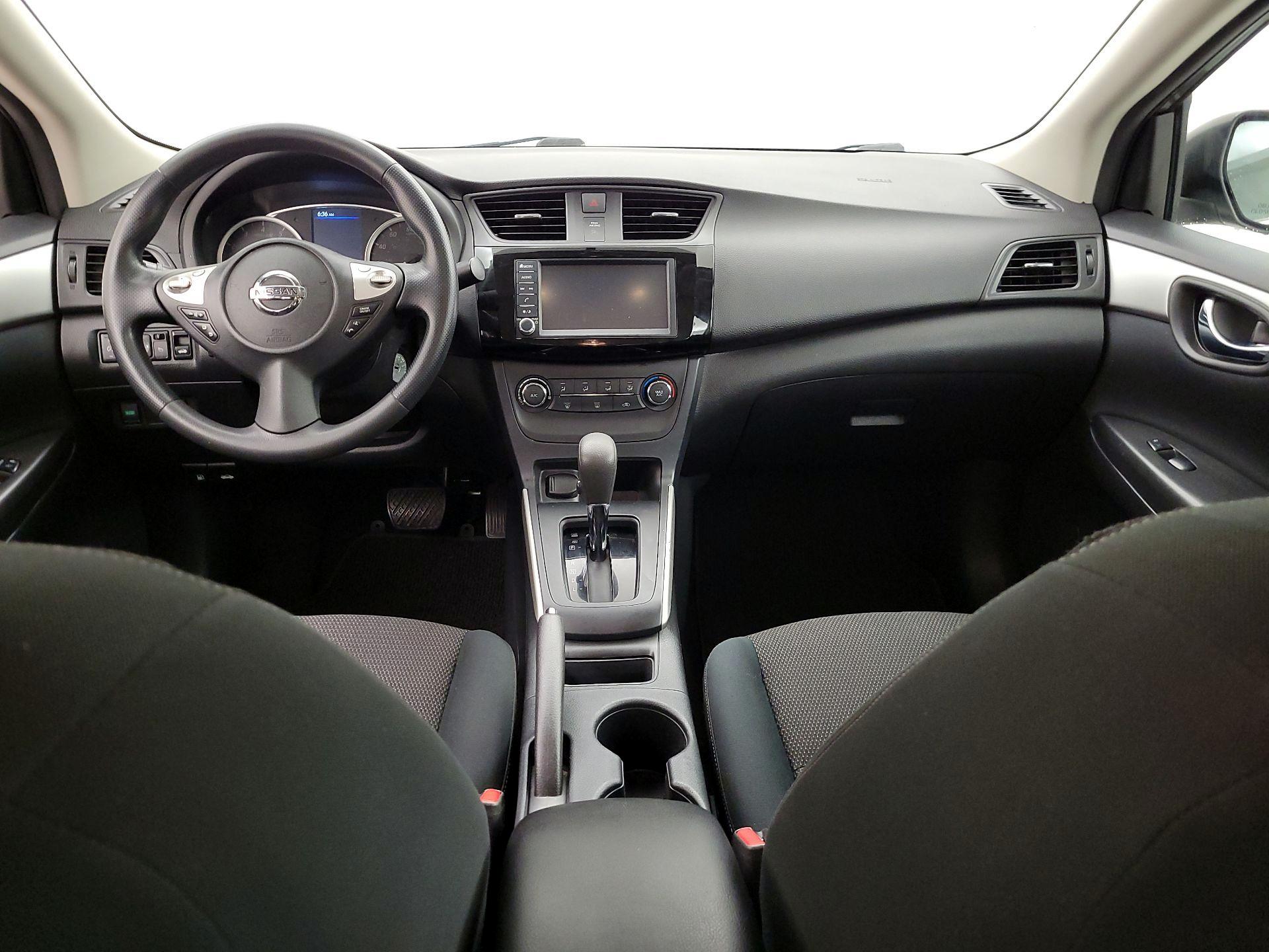 Thumbnail: 2019 Nissan Sentra - 9