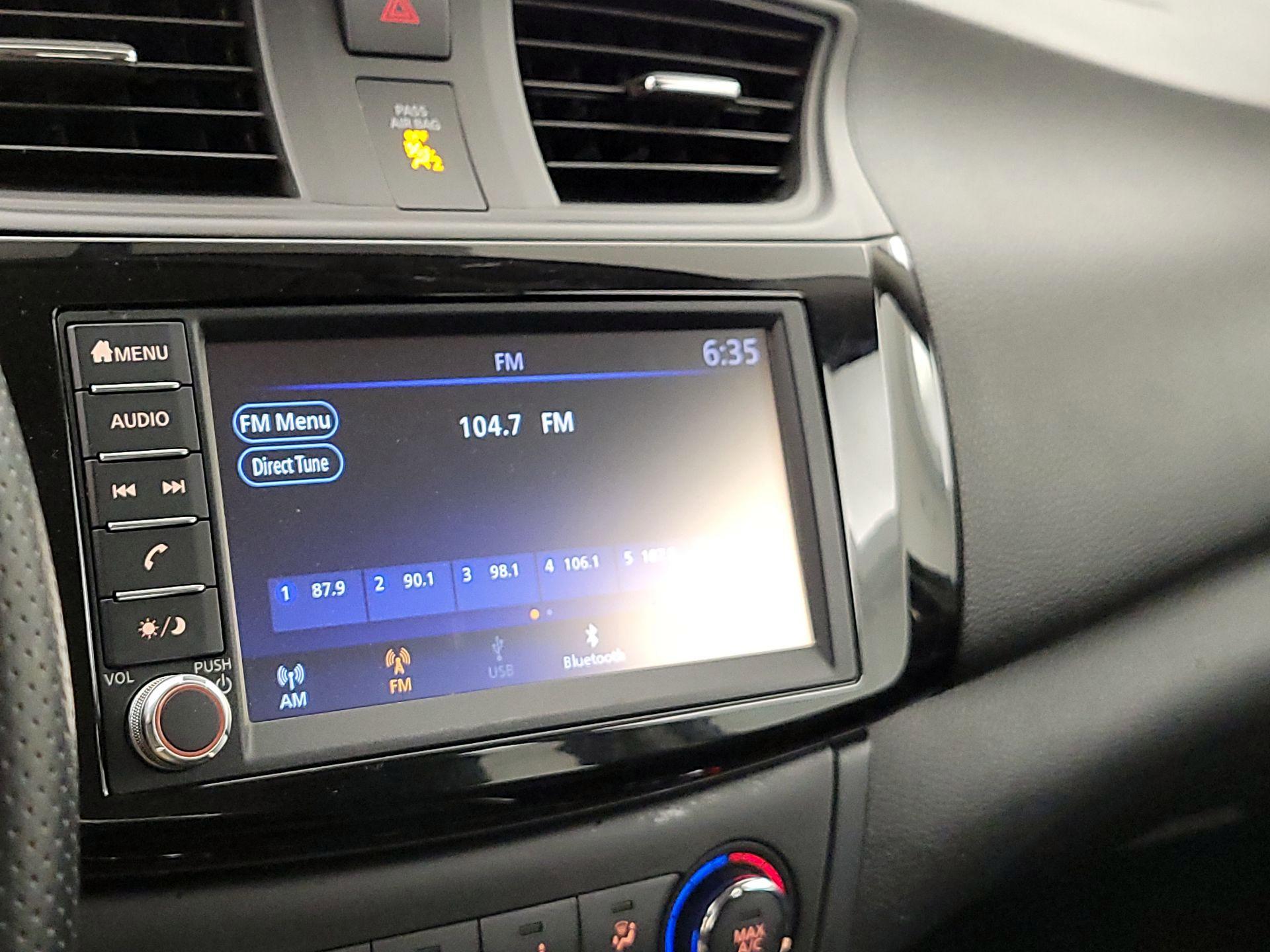 Thumbnail: 2019 Nissan Sentra - 15