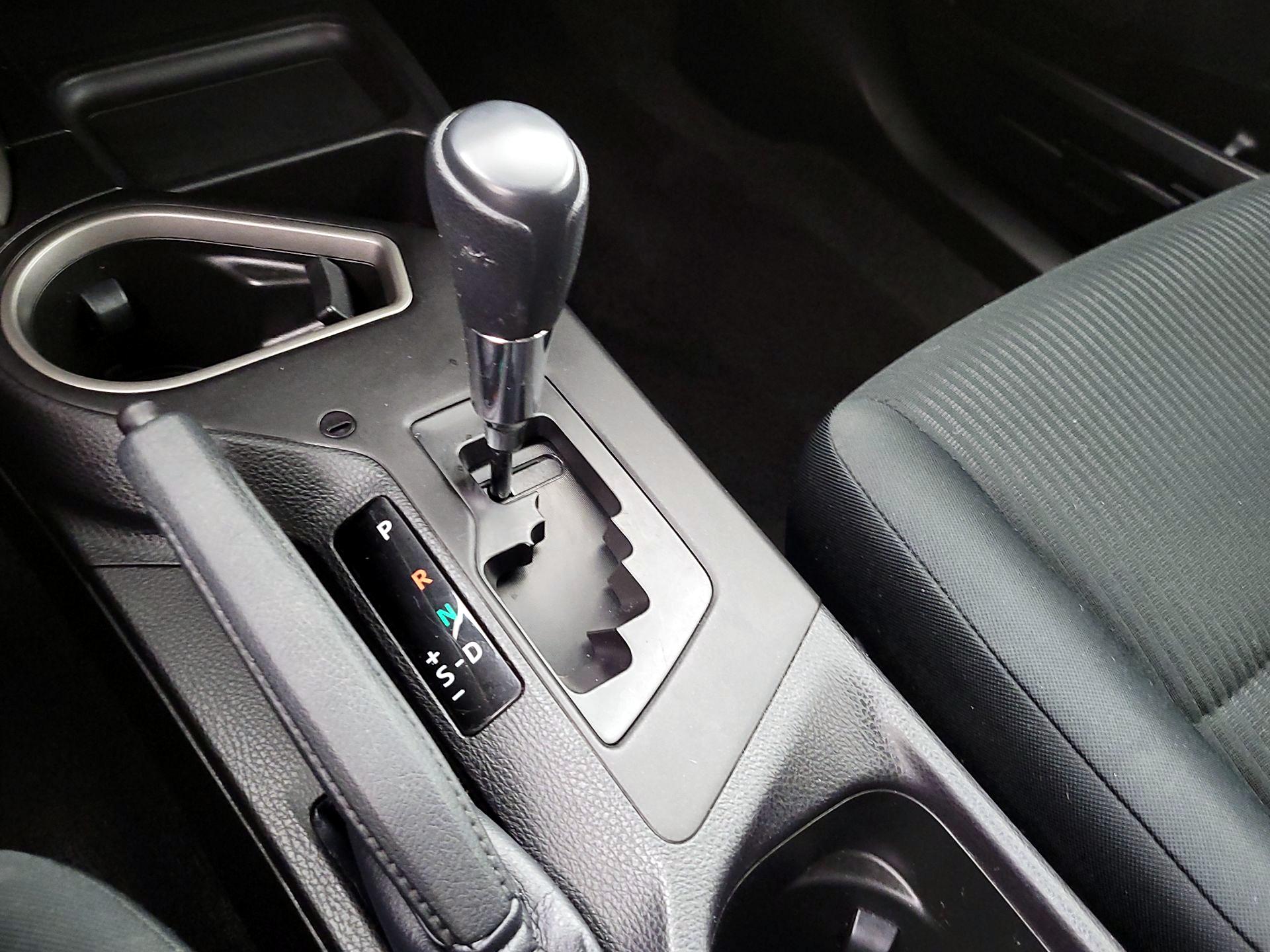 Thumbnail: 2017 Toyota RAV4 - 17