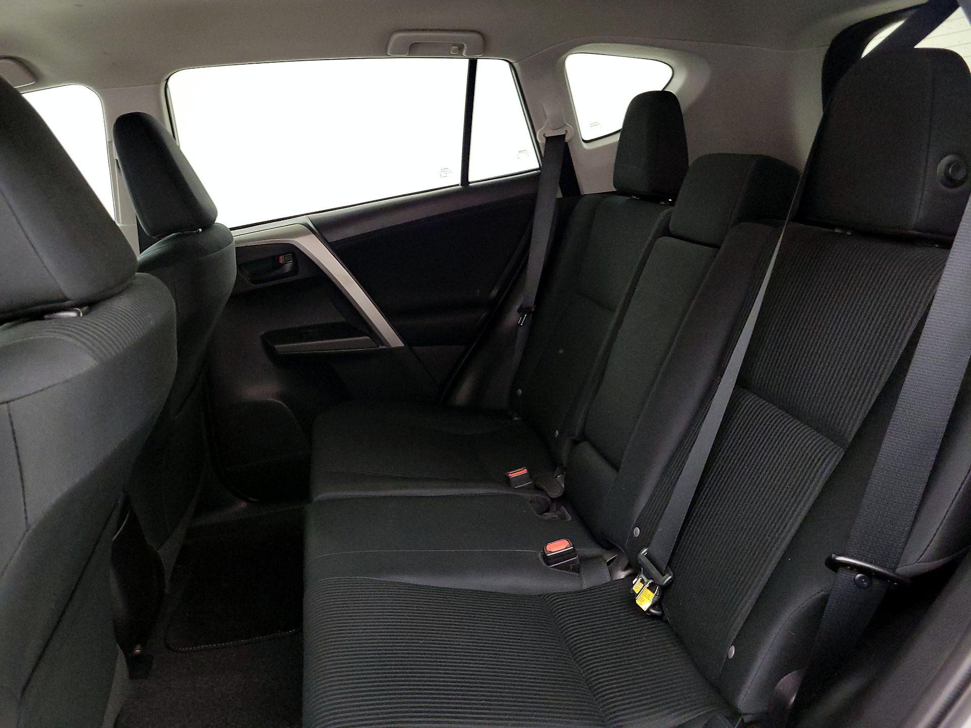 Thumbnail: 2017 Toyota RAV4 - 19