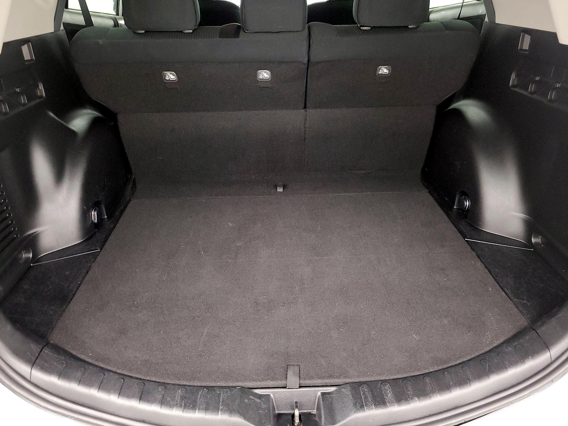 Thumbnail: 2017 Toyota RAV4 - 20