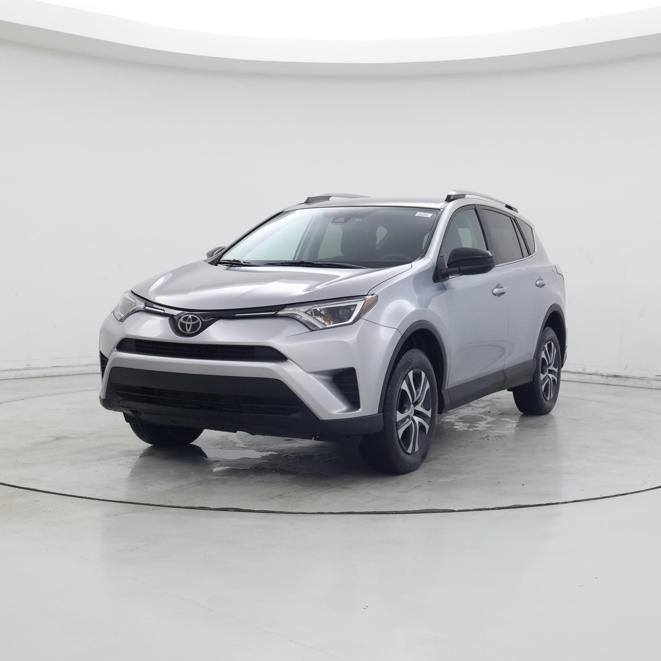 Thumbnail: 2017 Toyota RAV4 - 4