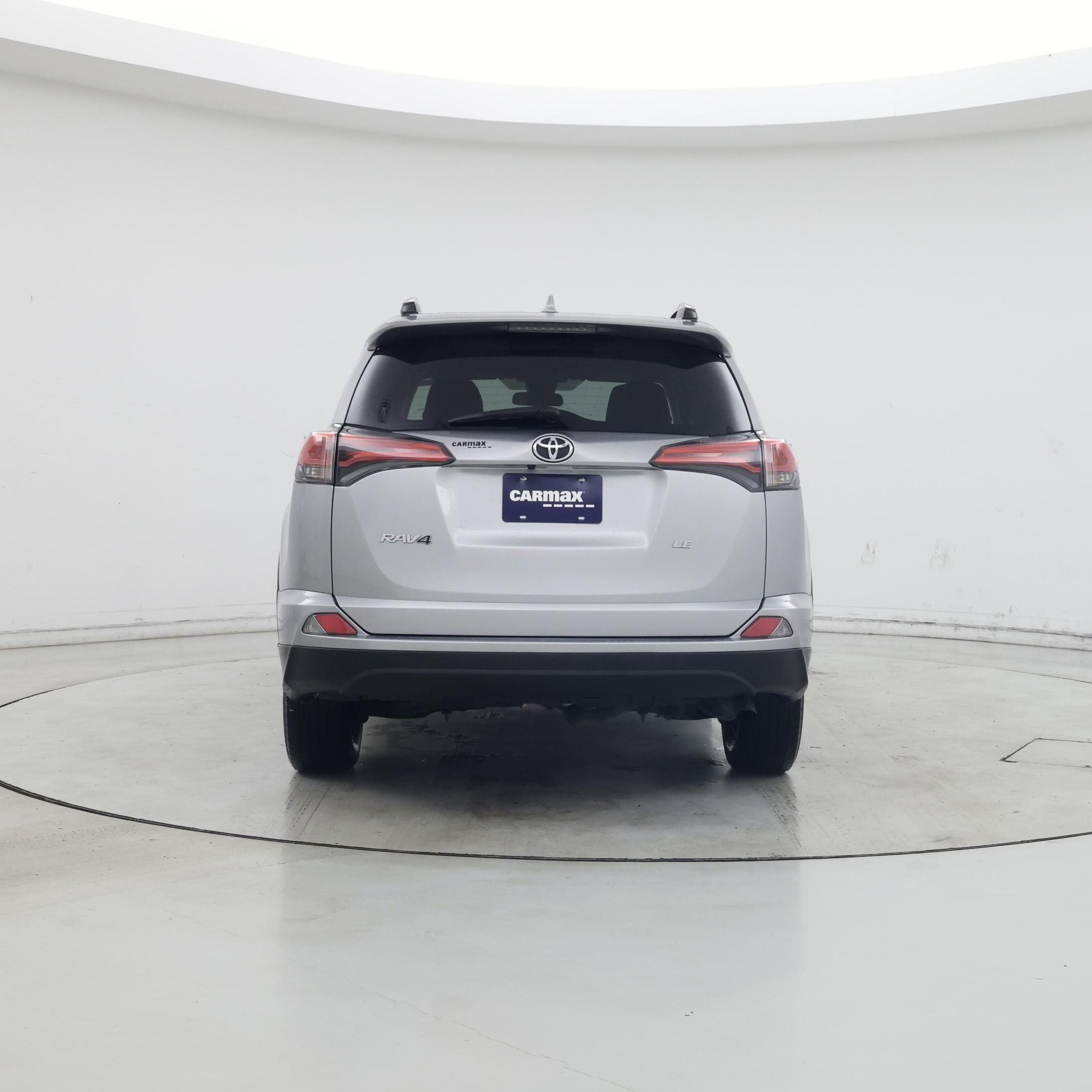 Thumbnail: 2017 Toyota RAV4 - 6