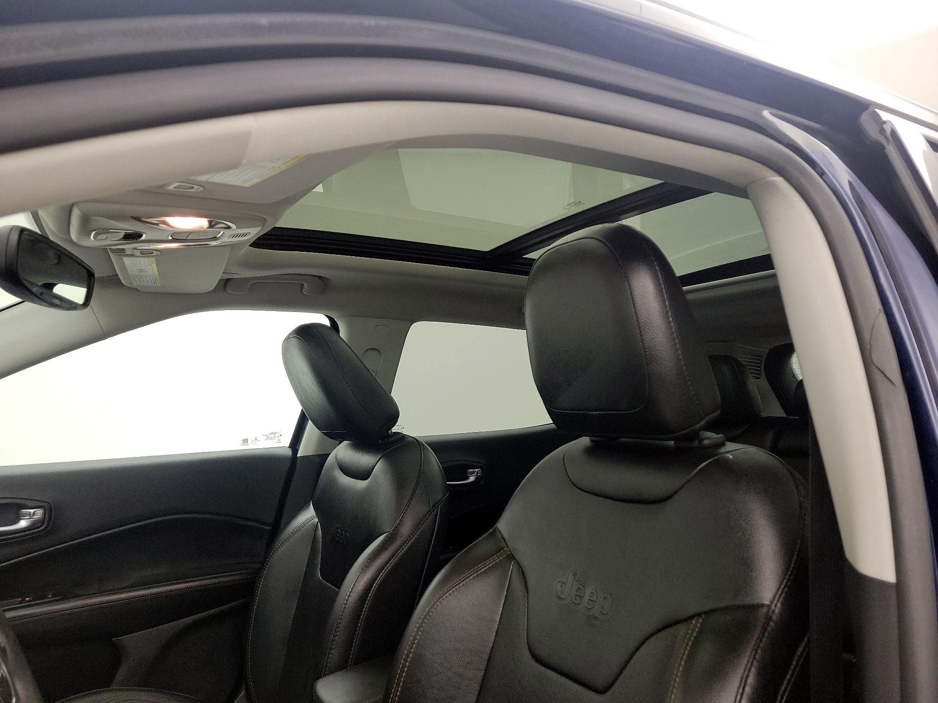 Thumbnail: 2020 Jeep Compass - 19