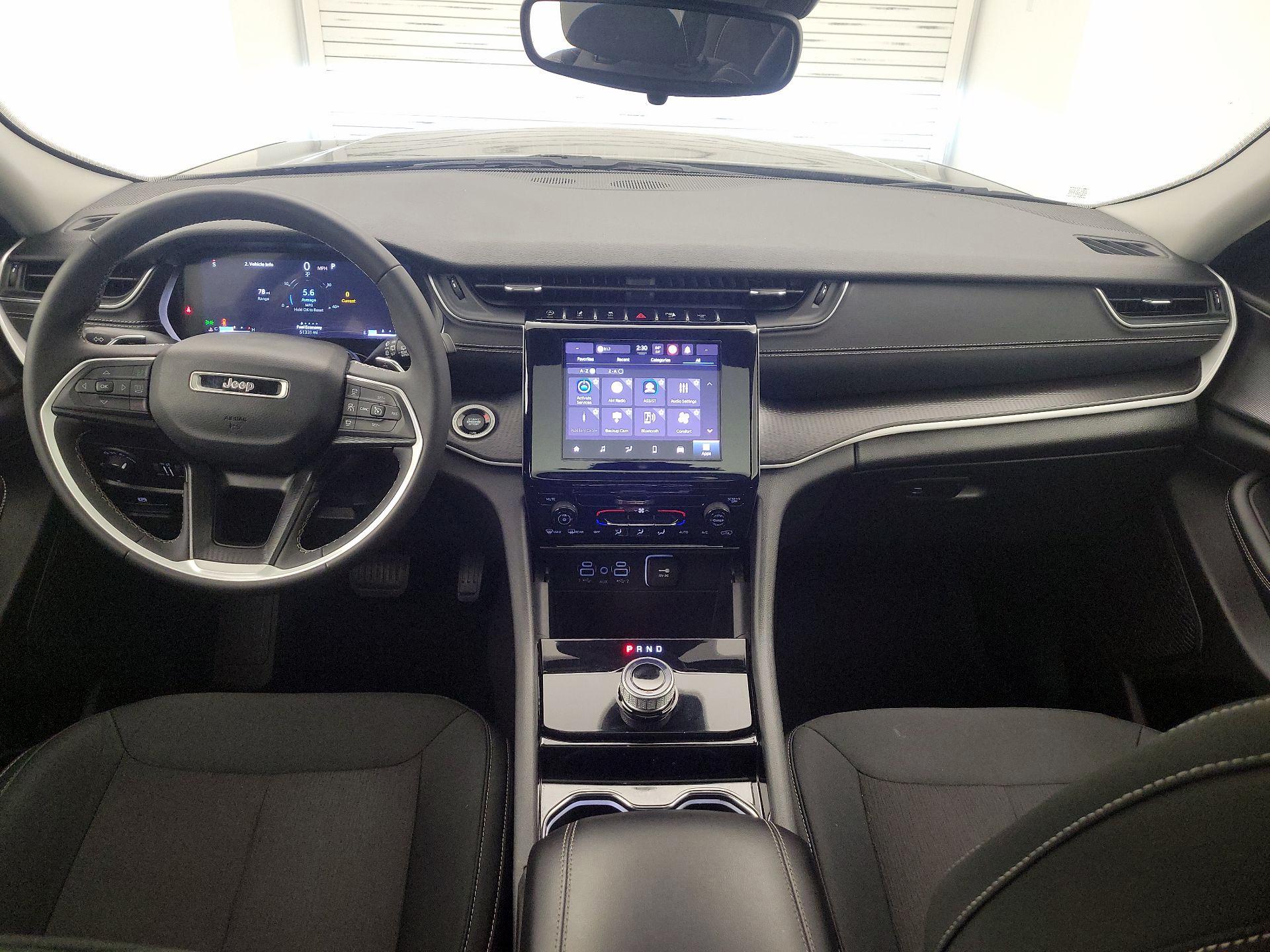 Thumbnail: 2023 Jeep Grand Cherokee - 9