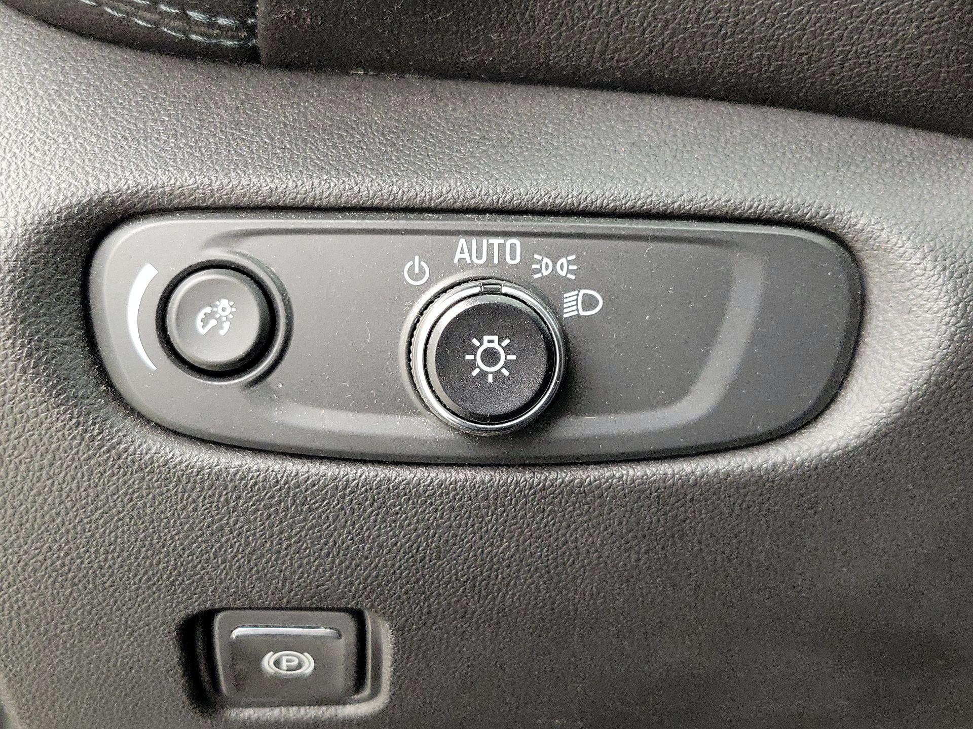 Thumbnail: 2021 Chevrolet Blazer - 13