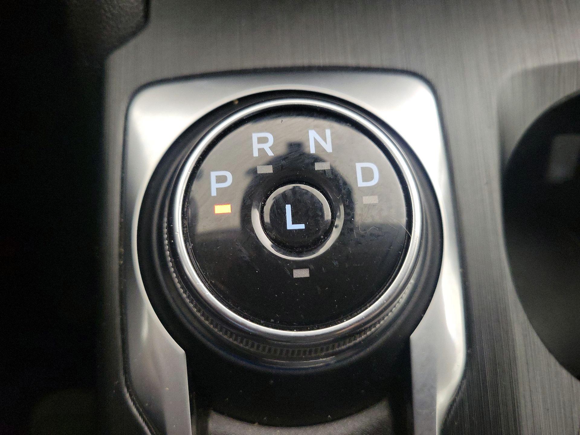 Thumbnail: 2022 Ford Escape - 17