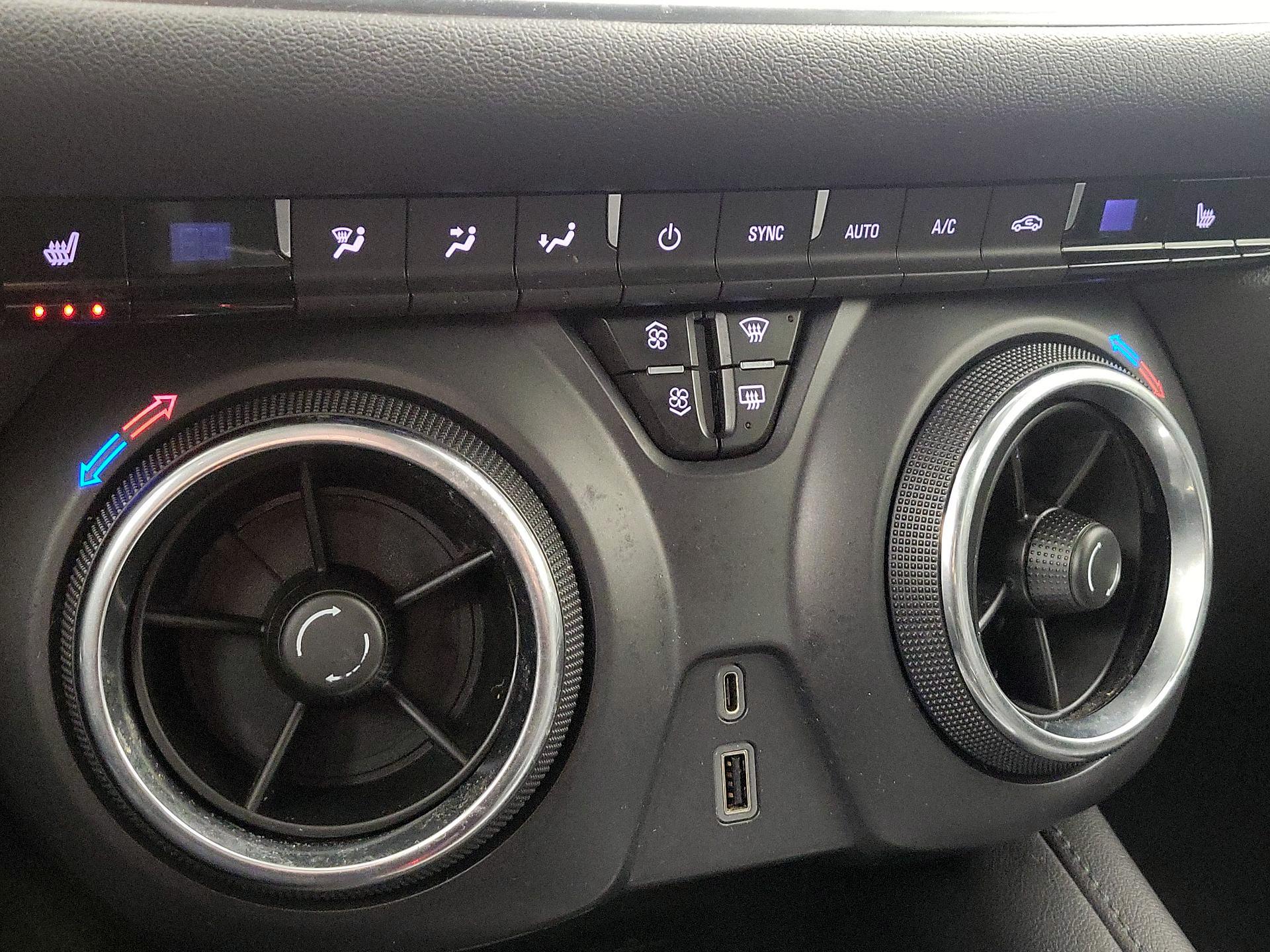 Thumbnail: 2021 Chevrolet Blazer - 16