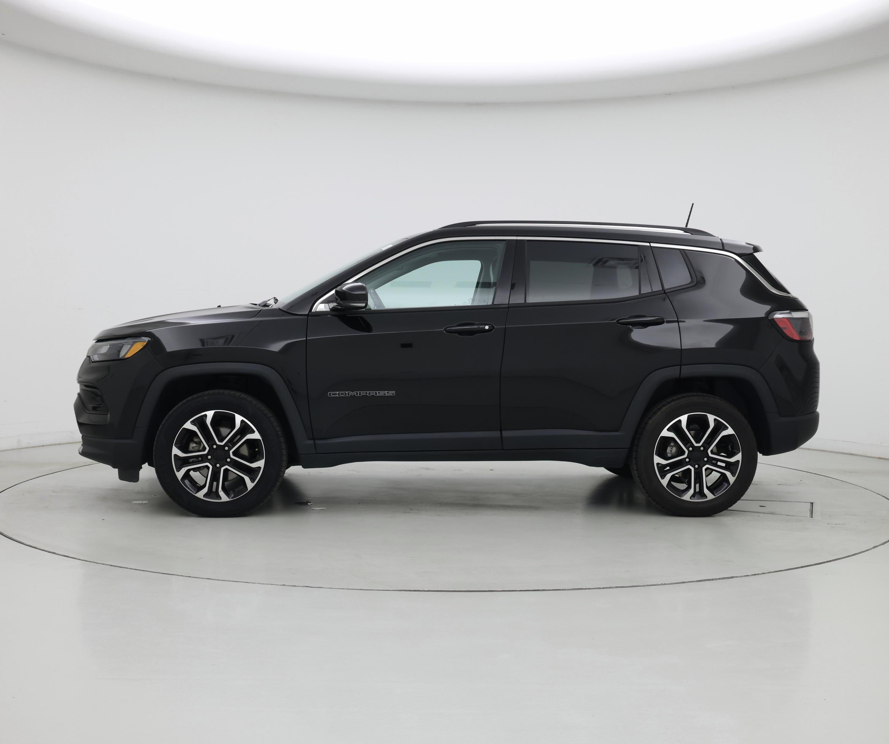 Thumbnail: 2022 Jeep Compass - 3