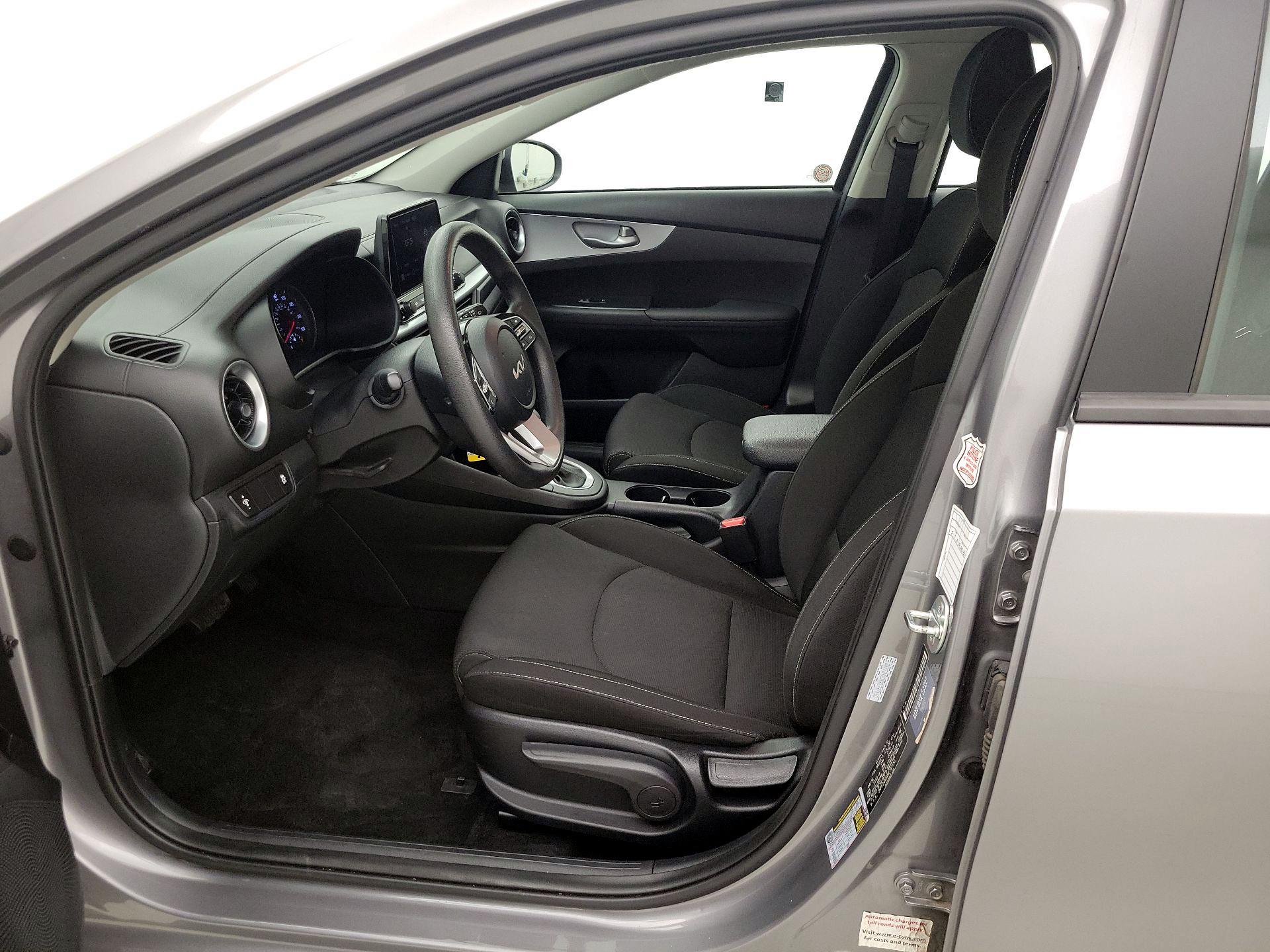 Thumbnail: 2024 Kia Forte - 11