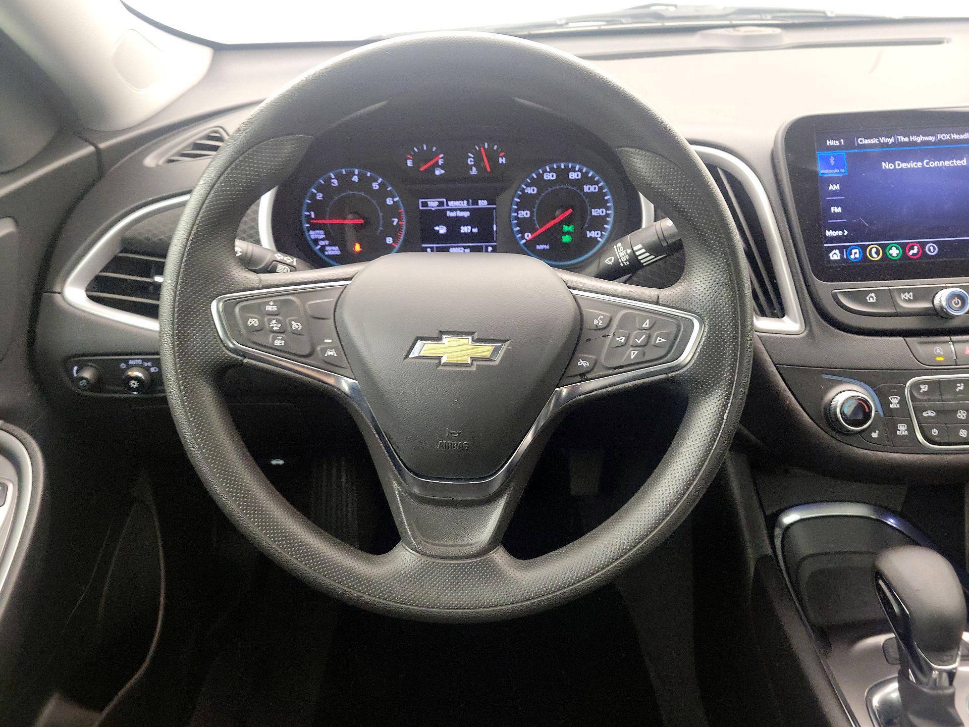 Thumbnail: 2023 Chevrolet Malibu - 10