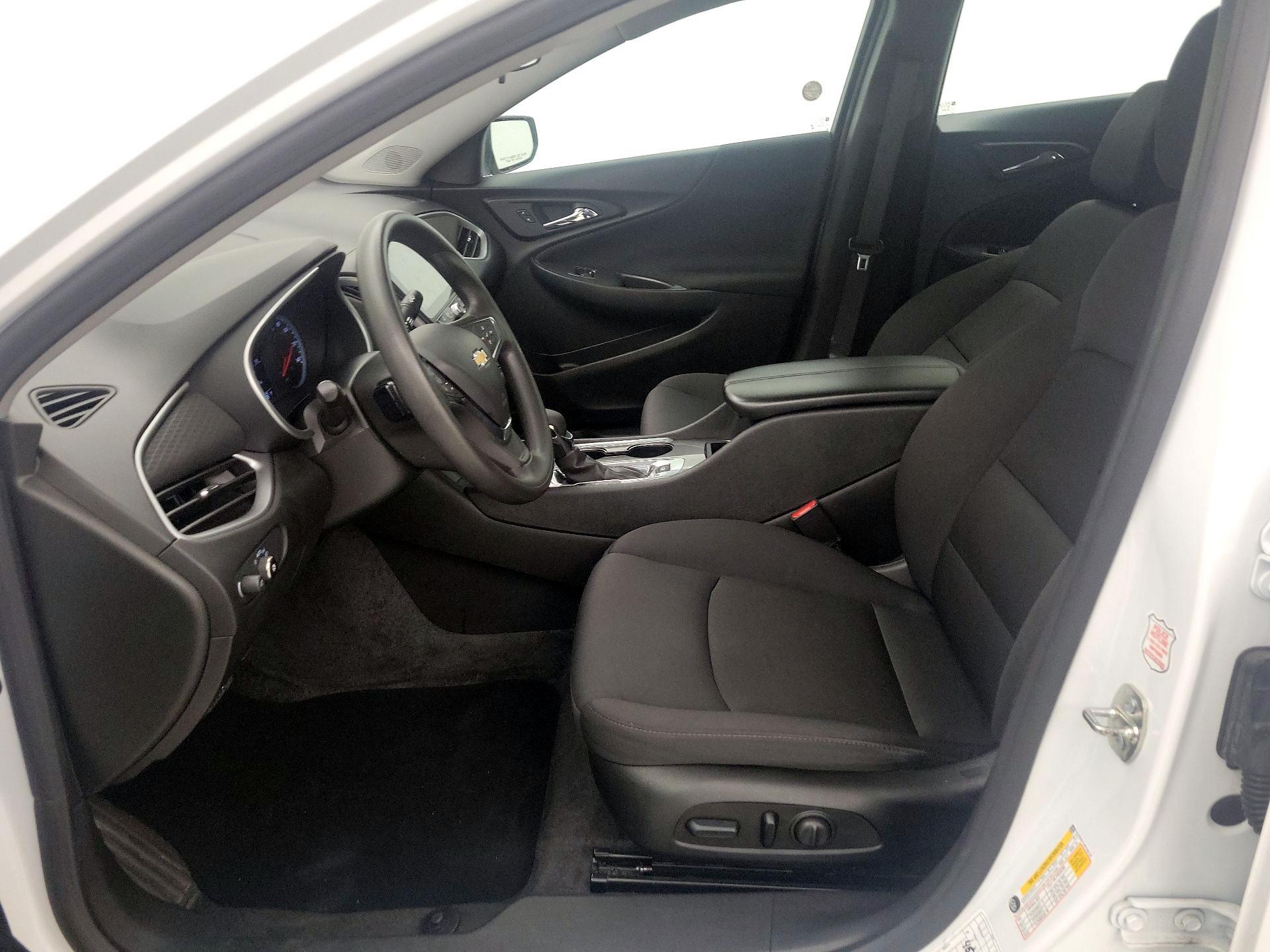 Thumbnail: 2023 Chevrolet Malibu - 11