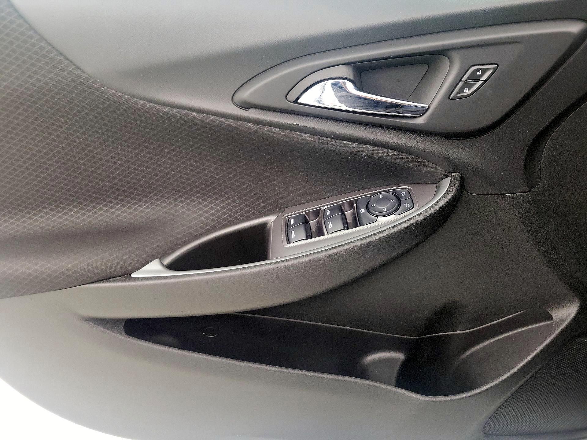 Thumbnail: 2023 Chevrolet Malibu - 12