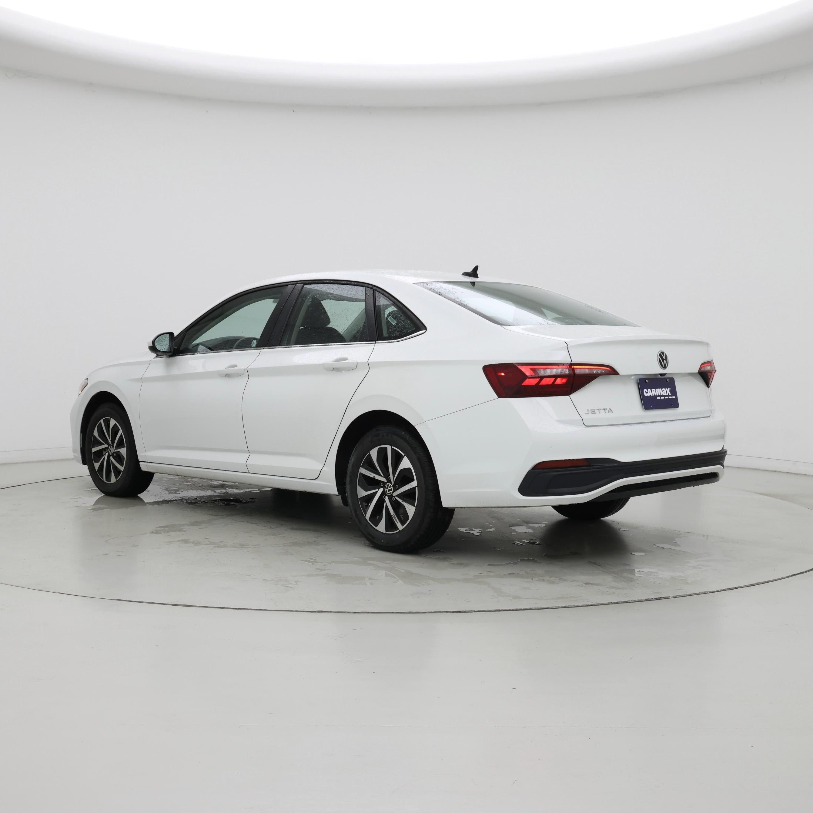 Thumbnail: 2024 Volkswagen Jetta - 2