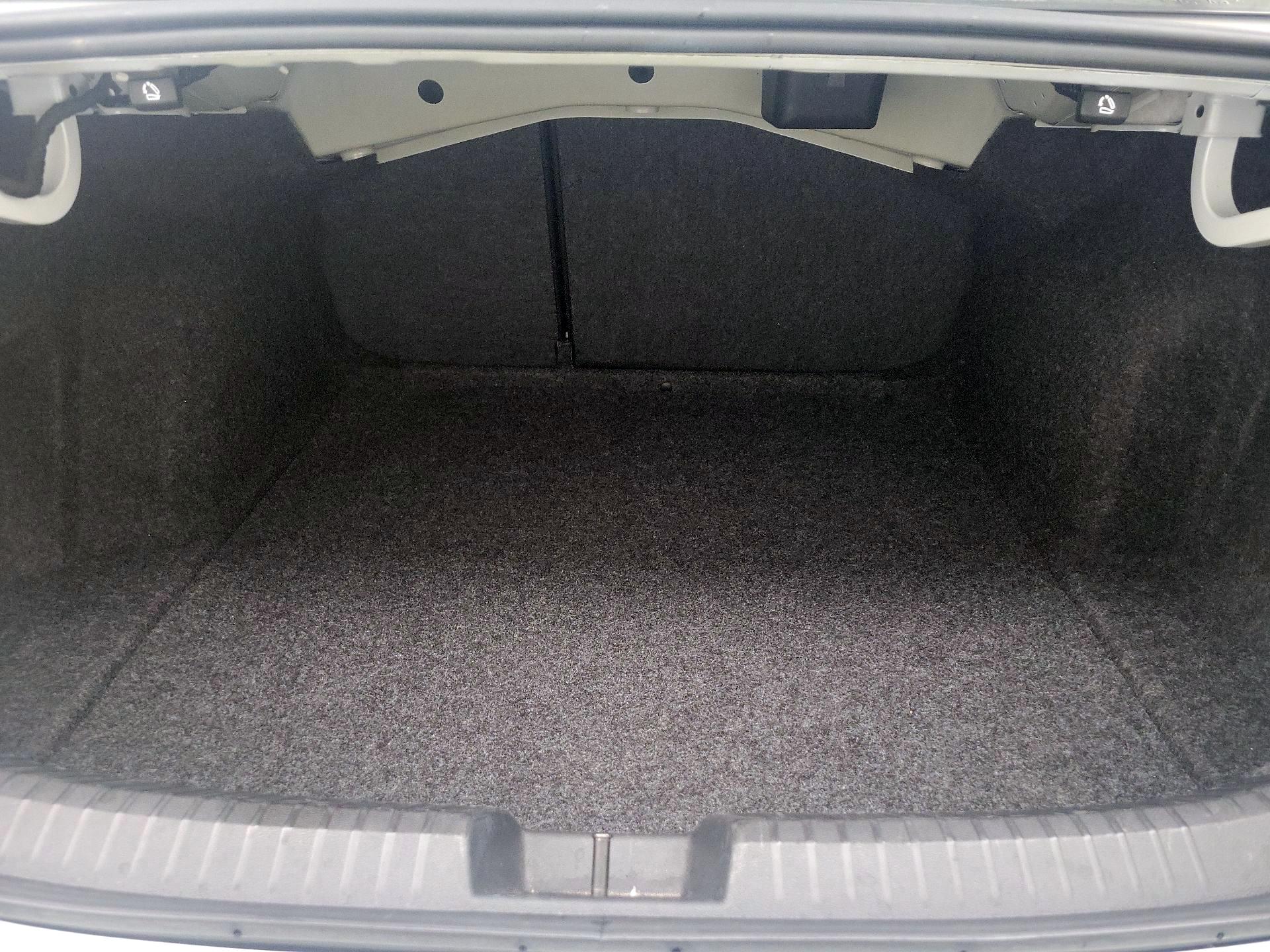 Thumbnail: 2024 Volkswagen Jetta - 20