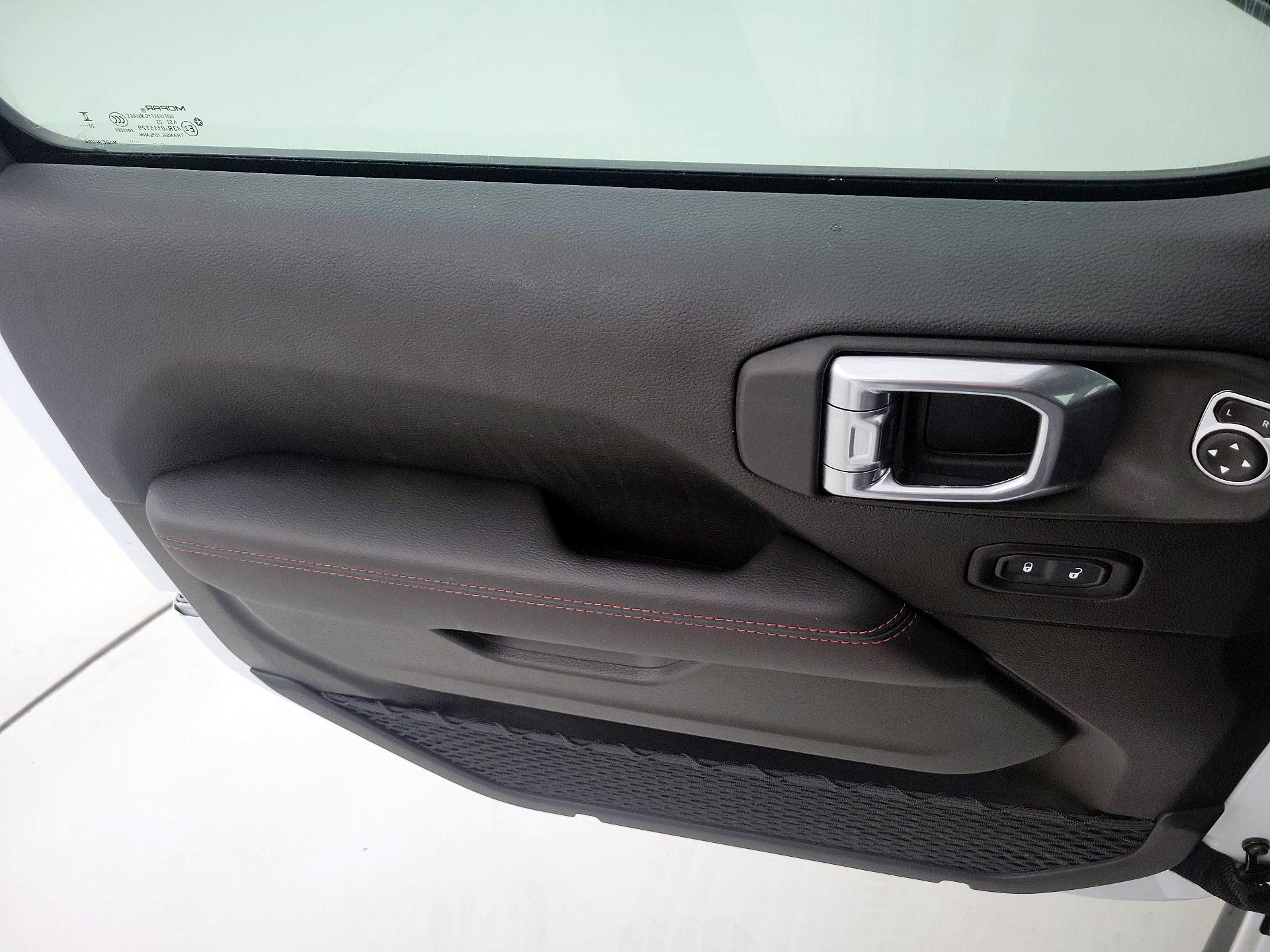 Thumbnail: 2023 Jeep Gladiator - 12