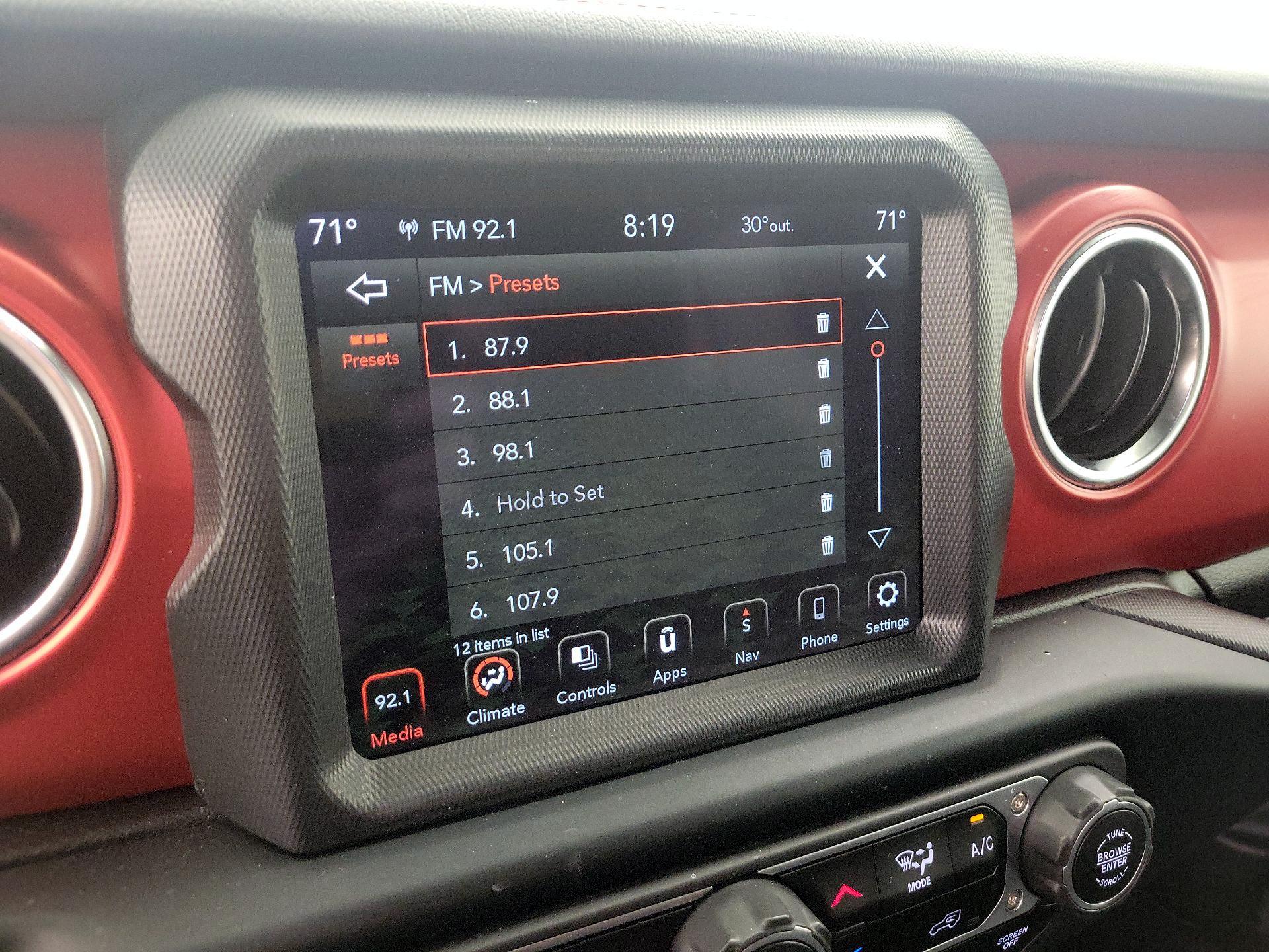 Thumbnail: 2023 Jeep Gladiator - 16