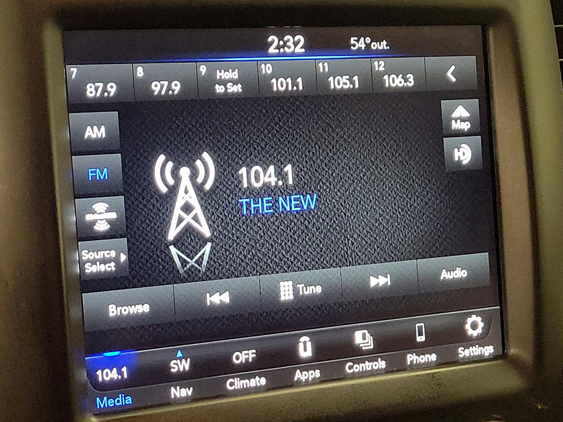 Thumbnail: 2023 RAM 1500 Classic - 16