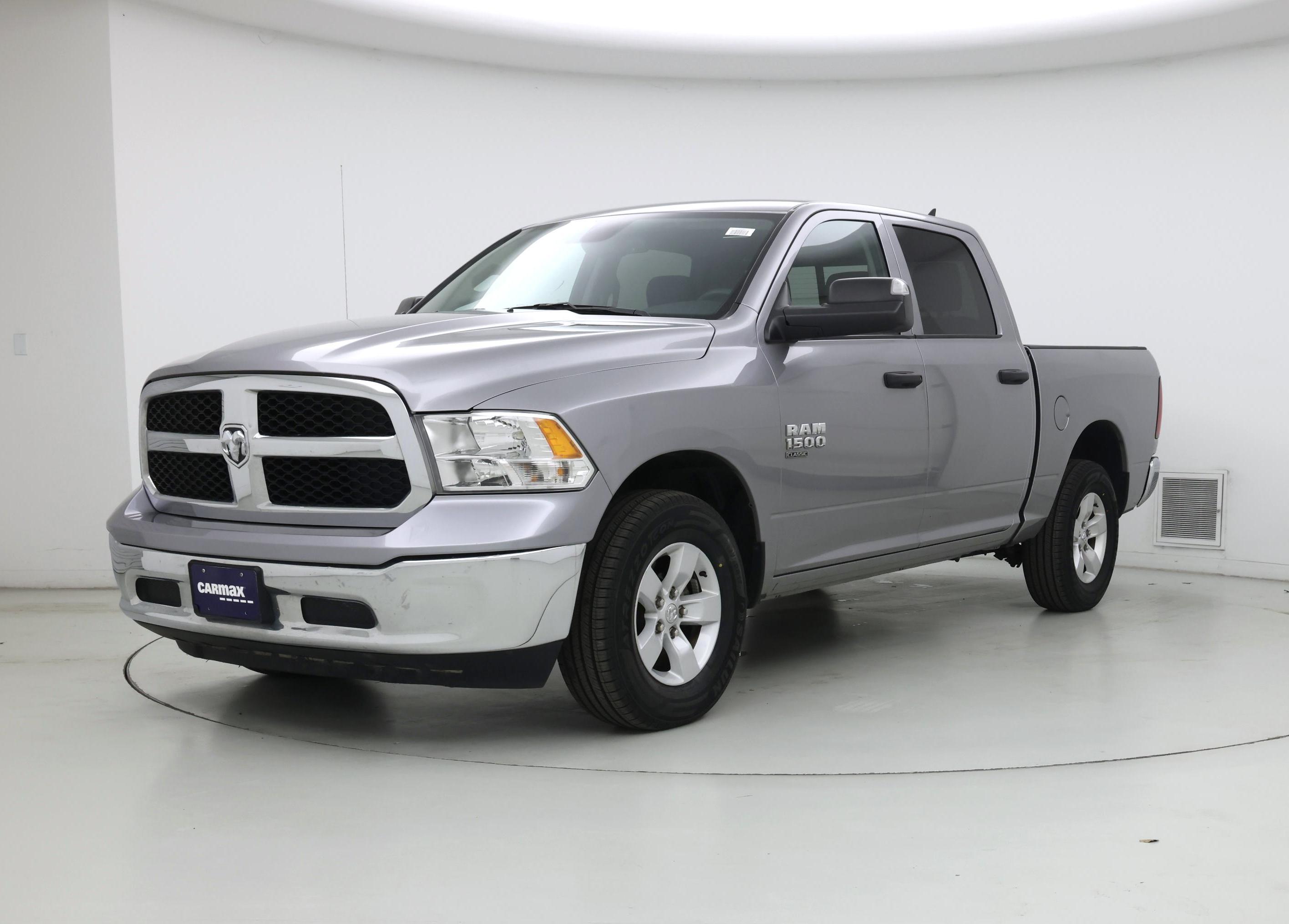 Thumbnail: 2023 RAM 1500 Classic - 4
