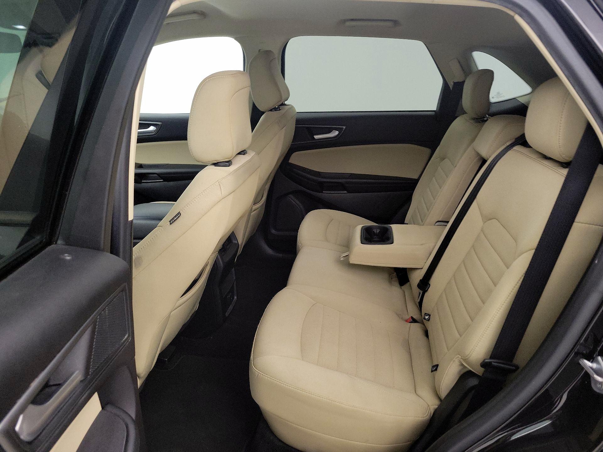 Thumbnail: 2020 Ford Edge - 19