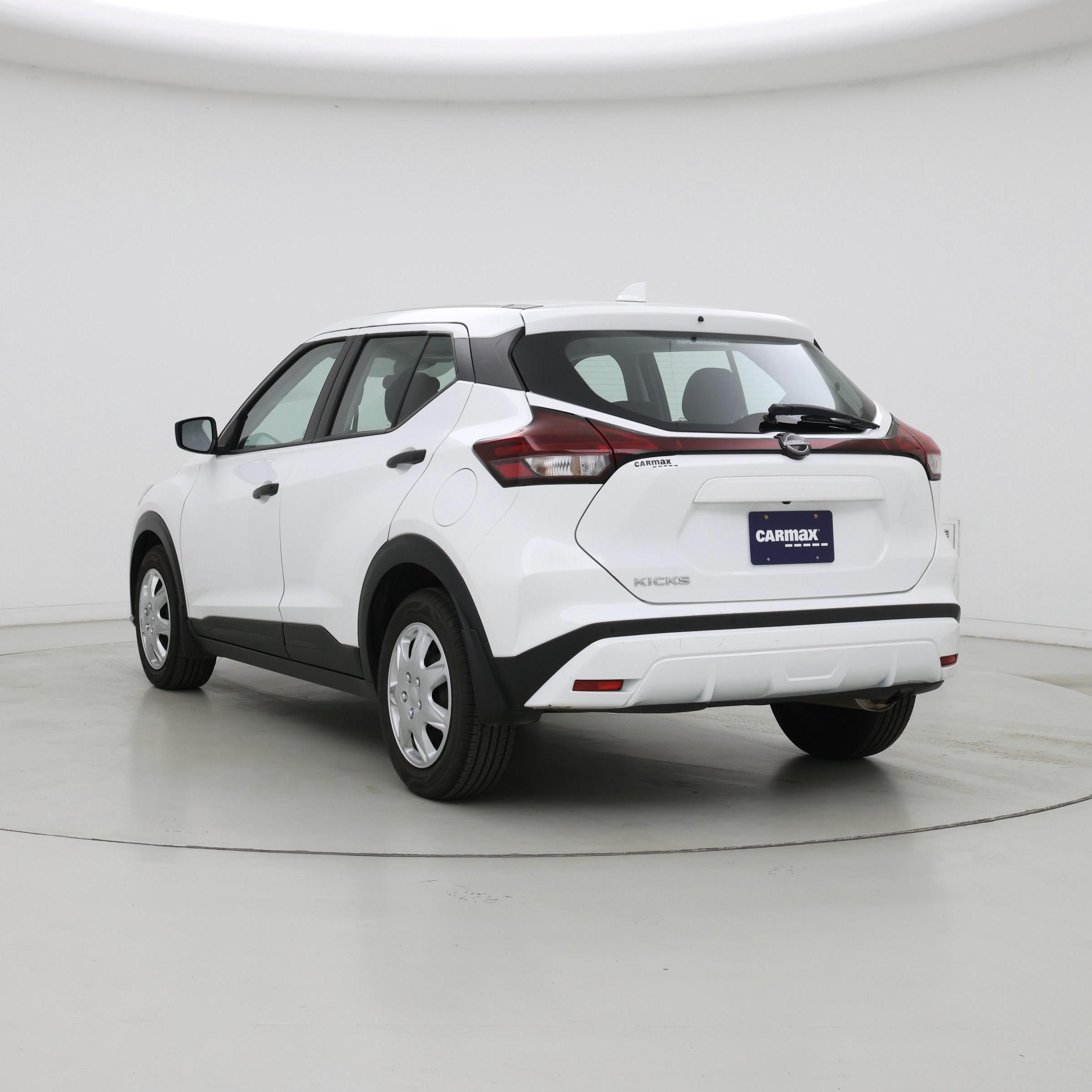 Thumbnail: 2023 Nissan Kicks - 2