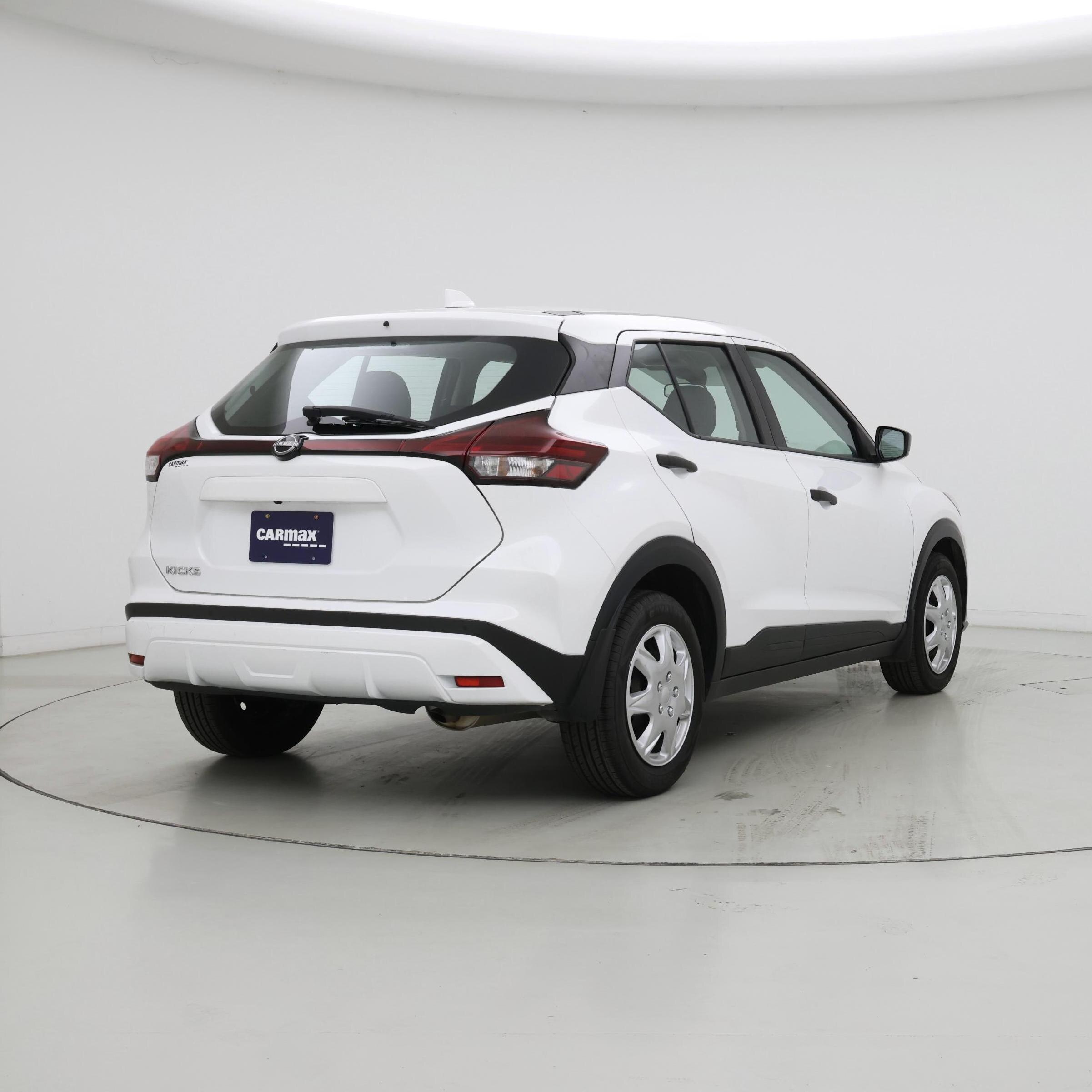 Thumbnail: 2023 Nissan Kicks - 8