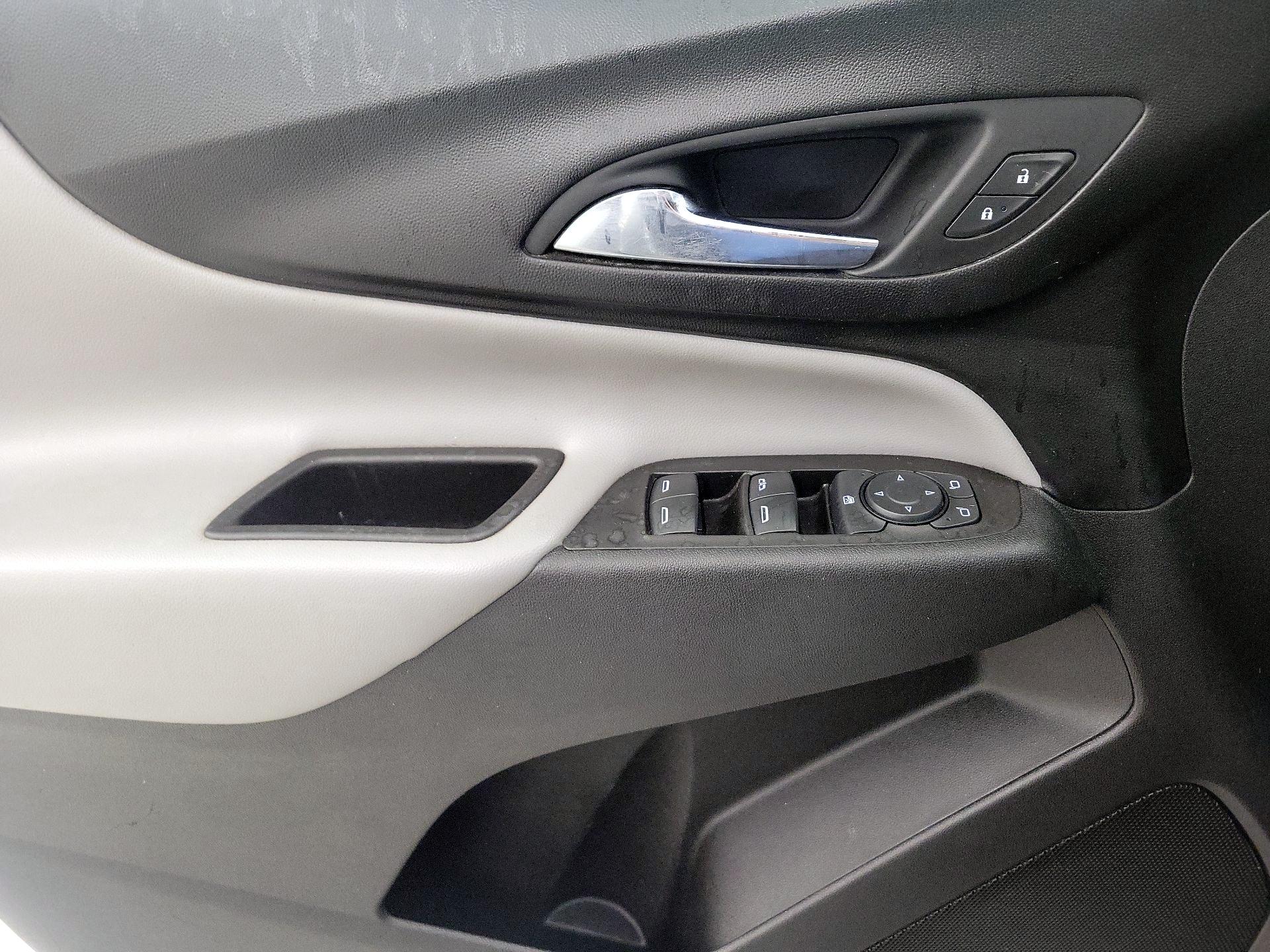 Thumbnail: 2020 Chevrolet Equinox - 12