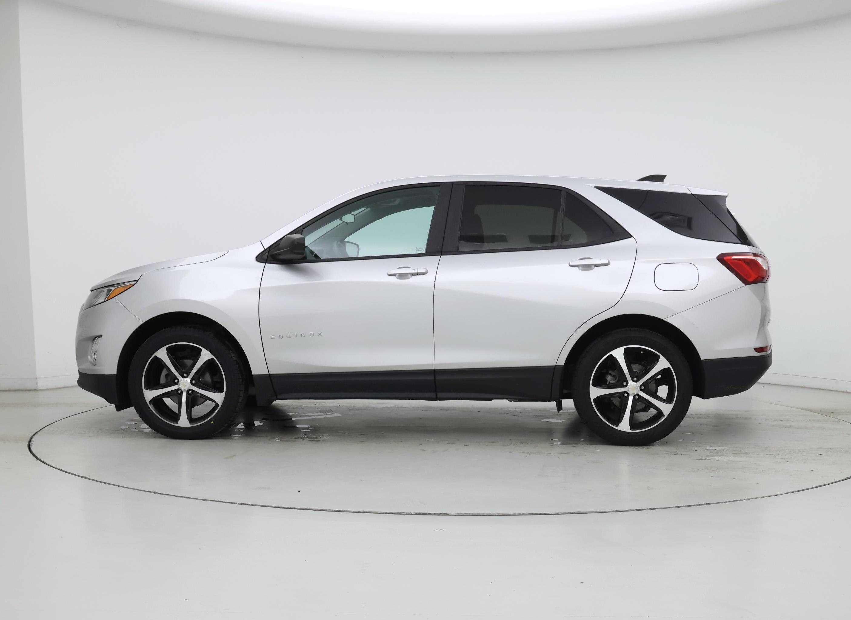 Thumbnail: 2020 Chevrolet Equinox - 3