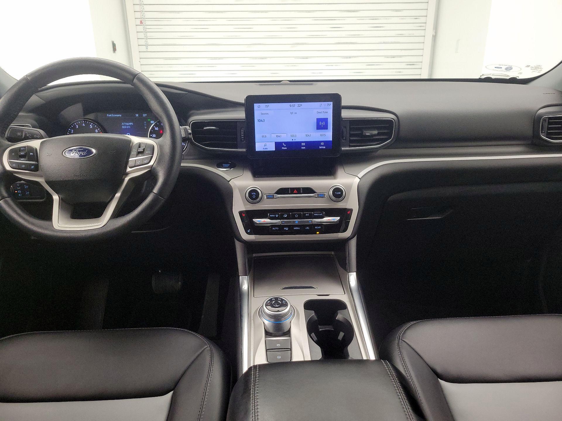 Thumbnail: 2022 Ford Explorer - 9