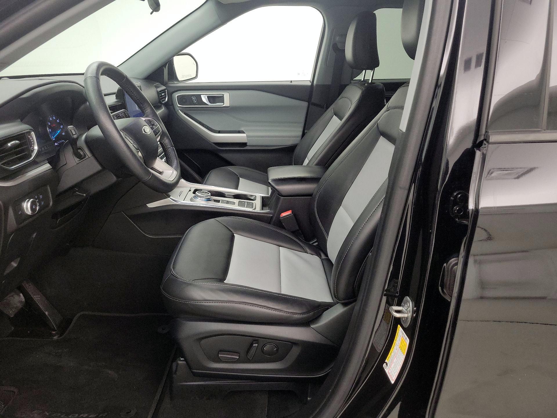 Thumbnail: 2022 Ford Explorer - 11