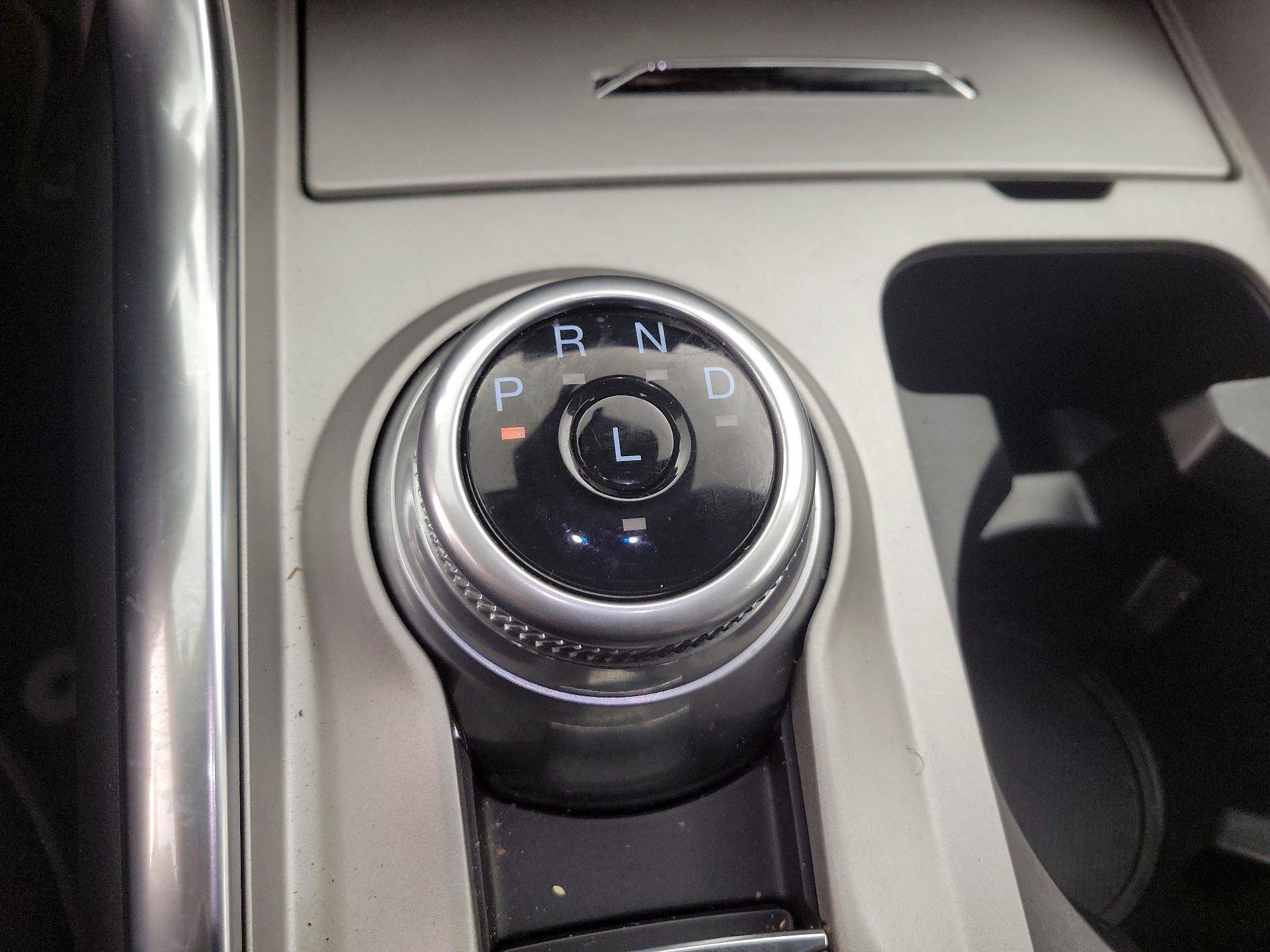 Thumbnail: 2022 Ford Explorer - 17