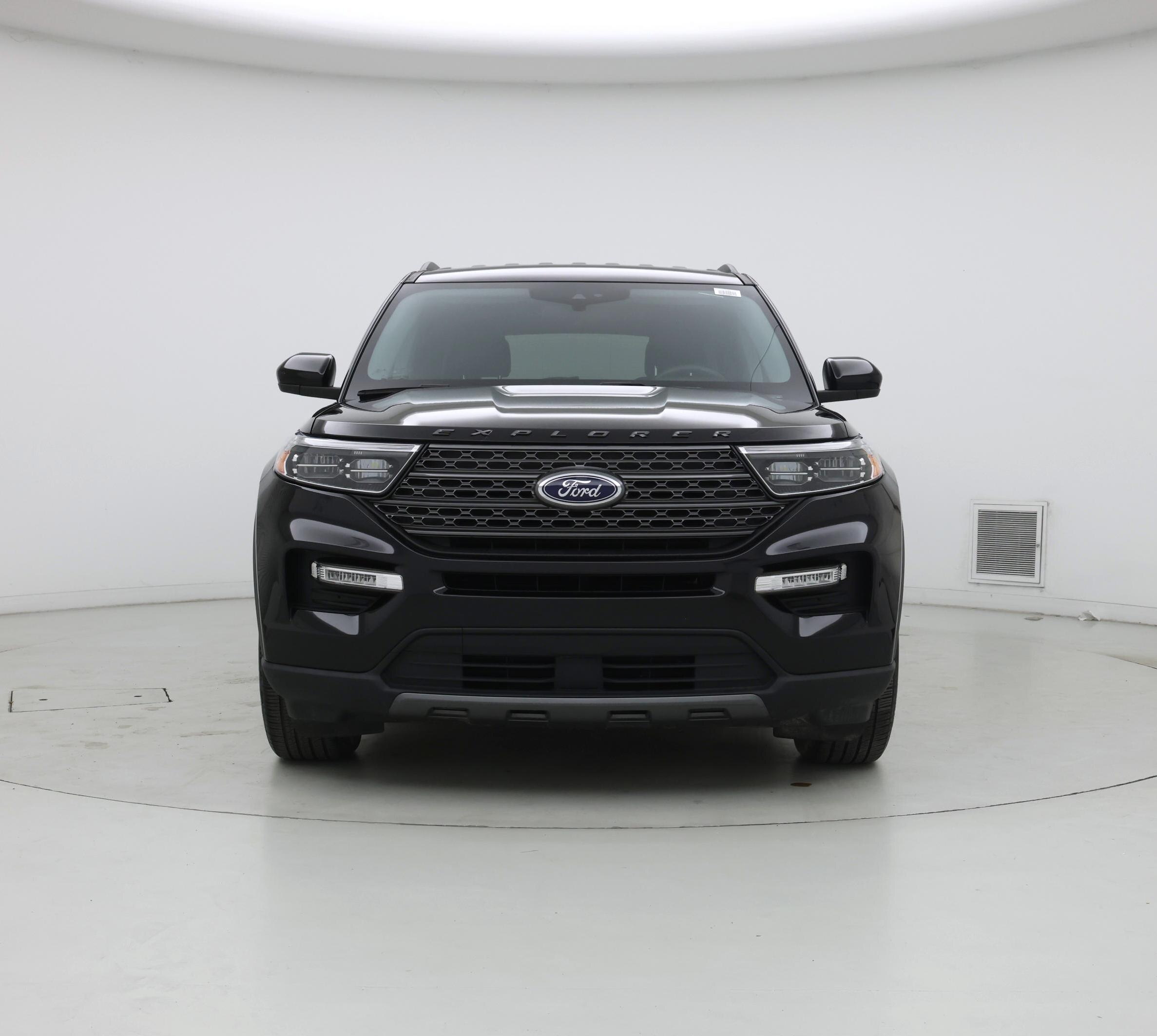 Thumbnail: 2022 Ford Explorer - 5
