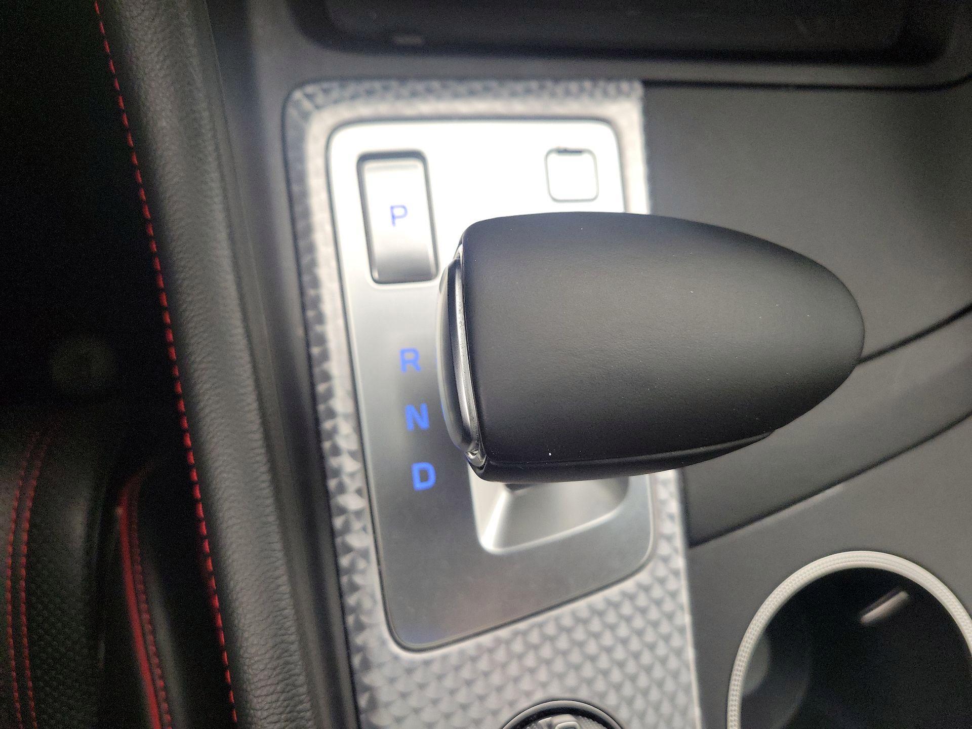 Thumbnail: 2022 Genesis G70 - 17