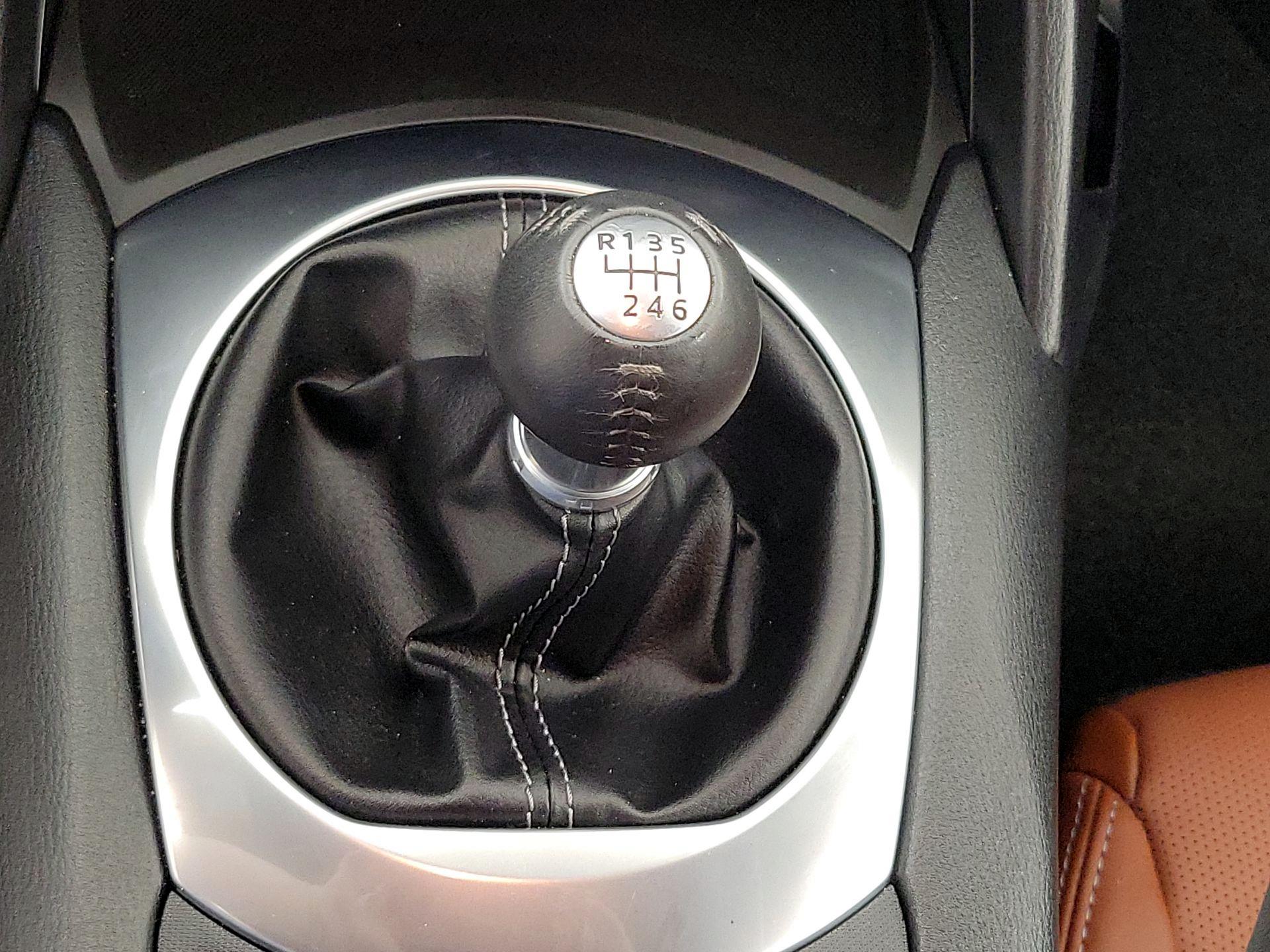 Thumbnail: 2023 Mazda MX-5 Miata - 17