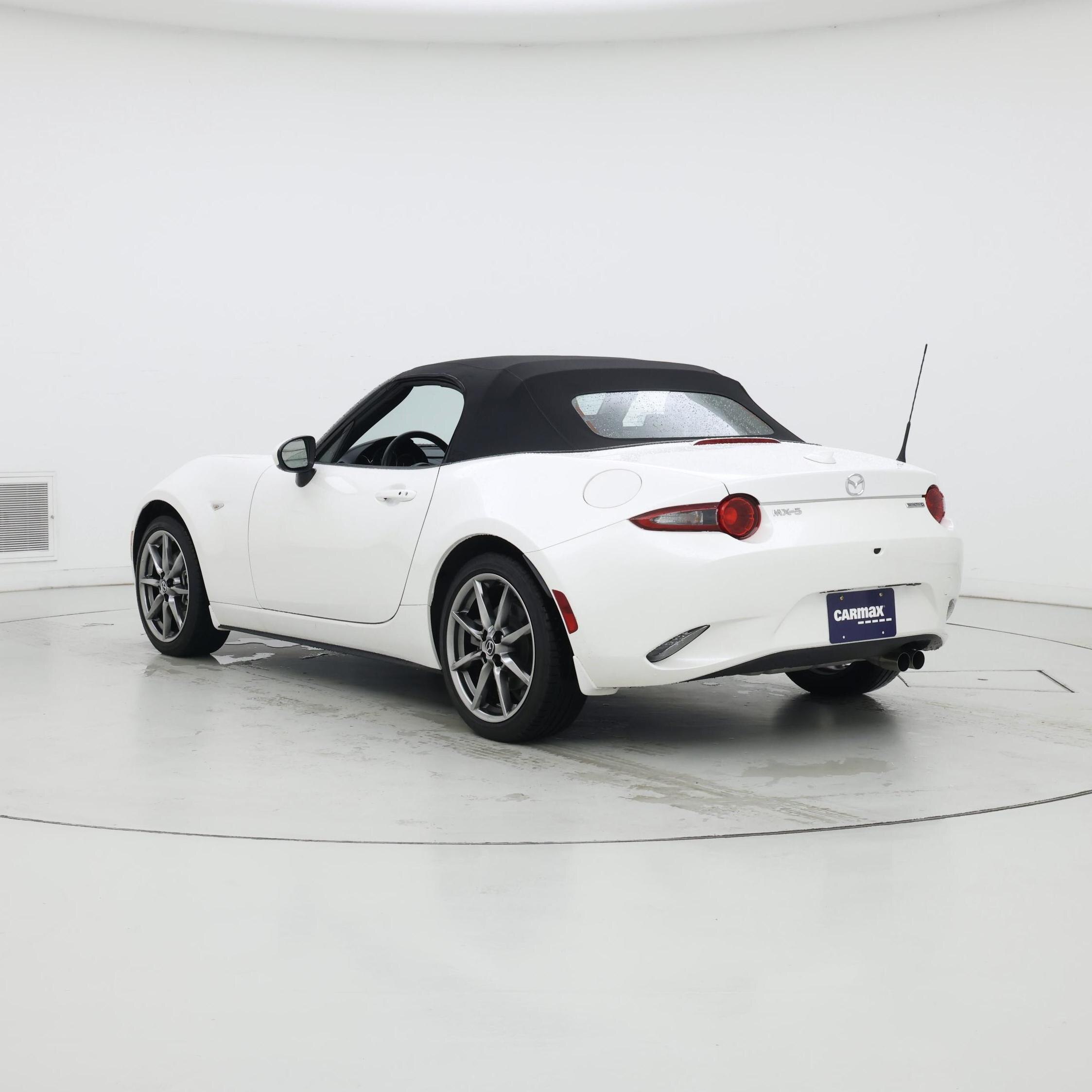 Thumbnail: 2023 Mazda MX-5 Miata - 2