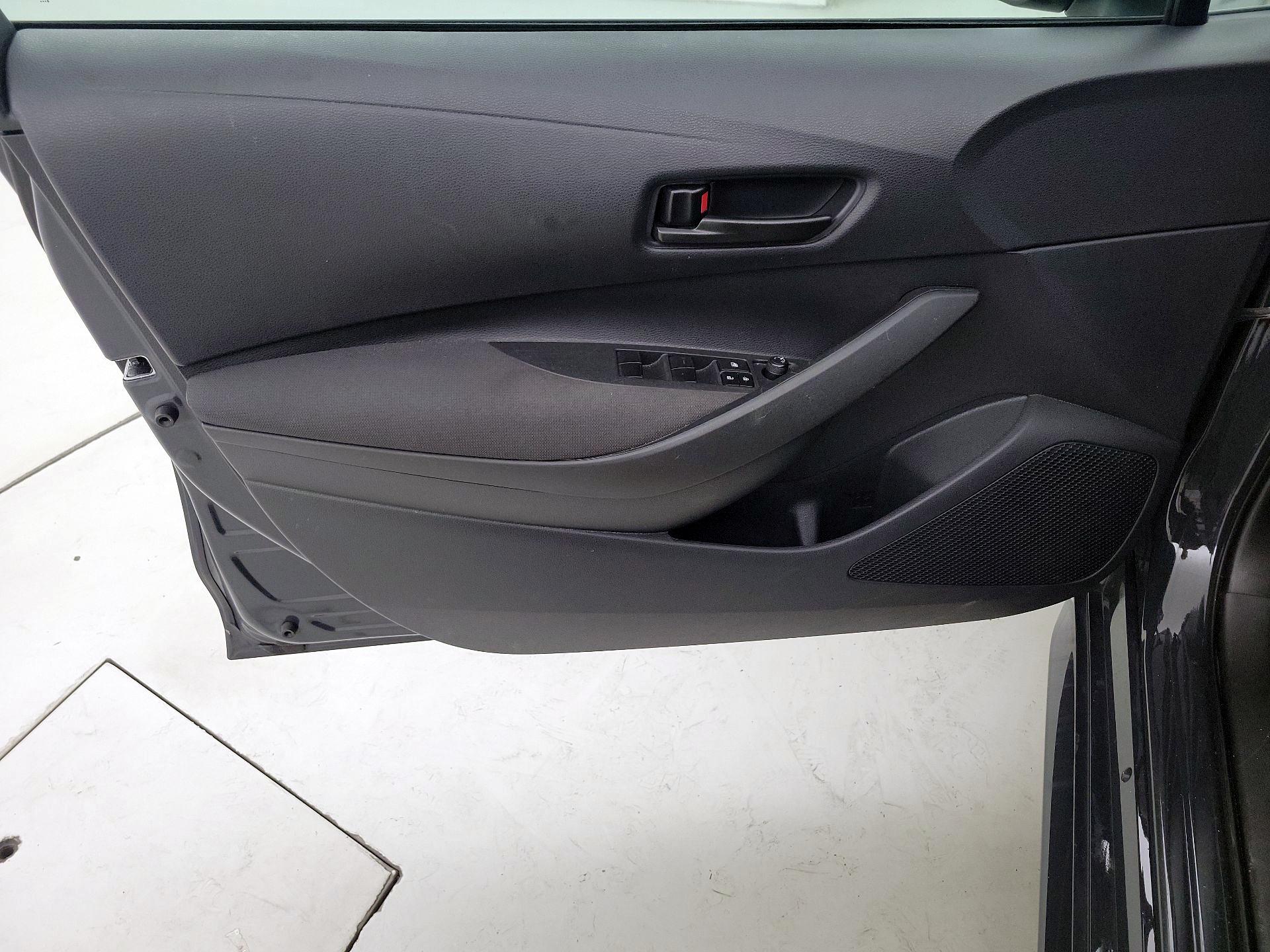 Thumbnail: 2025 Toyota Corolla - 12